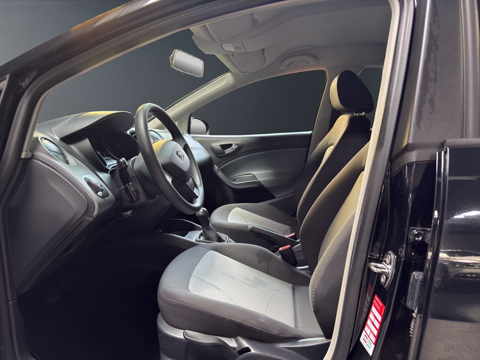 SEAT Ibiza SC 1.2 TSI Style-image-8