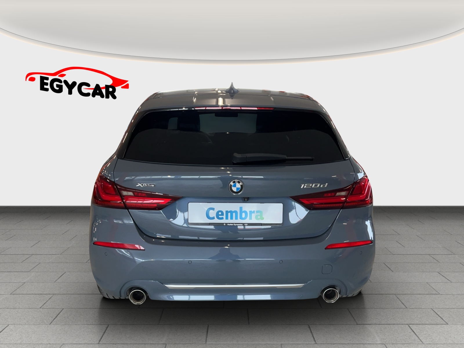 BMW 120d xDrive Steptronic Luxury Line-image-3