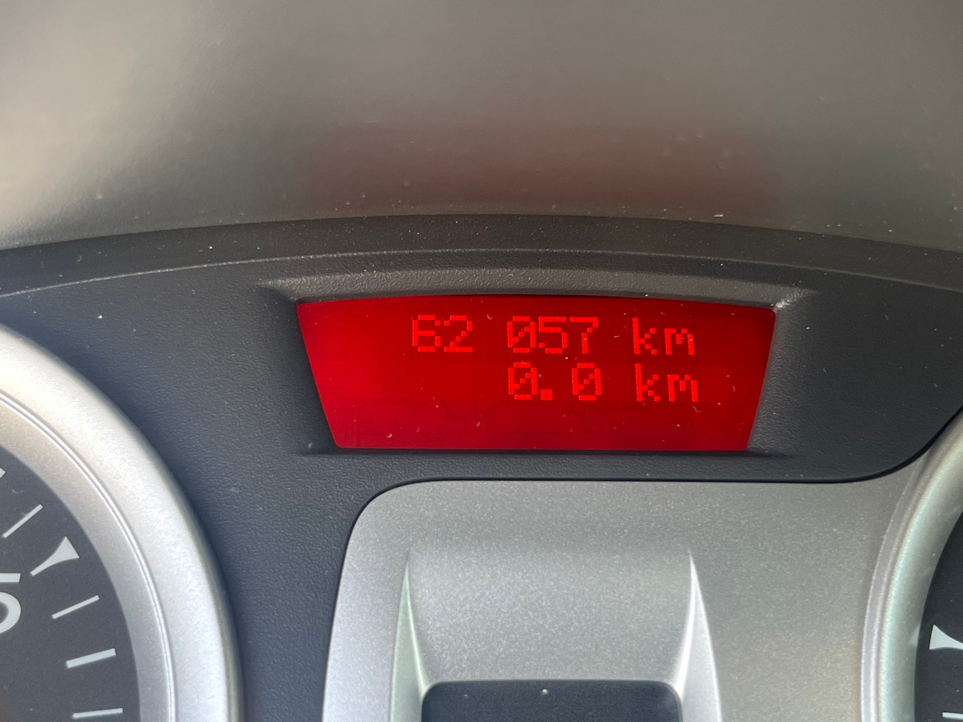 RENAULT Clio 1.2 16V Expression-image-10
