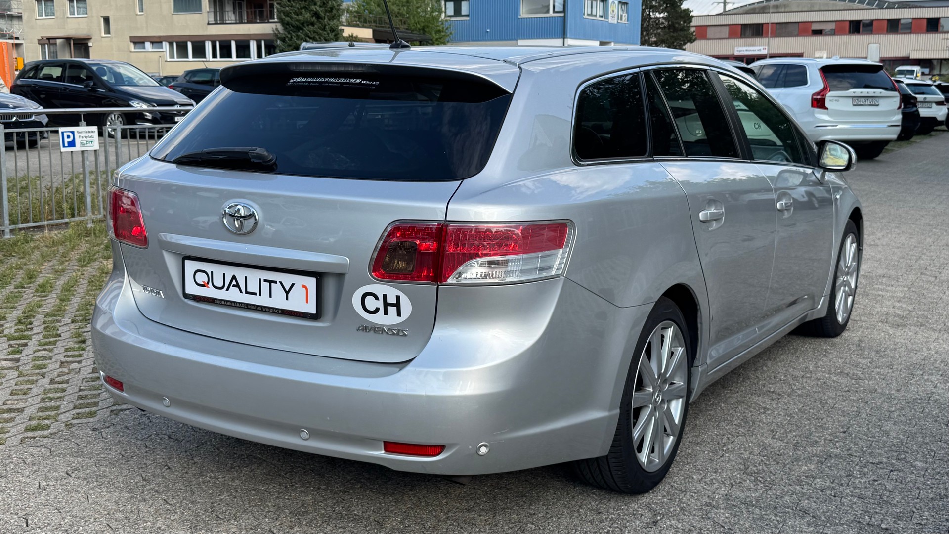 TOYOTA Avensis Sportswagon 2.2D-CAT Linea Sol Premium-image-4