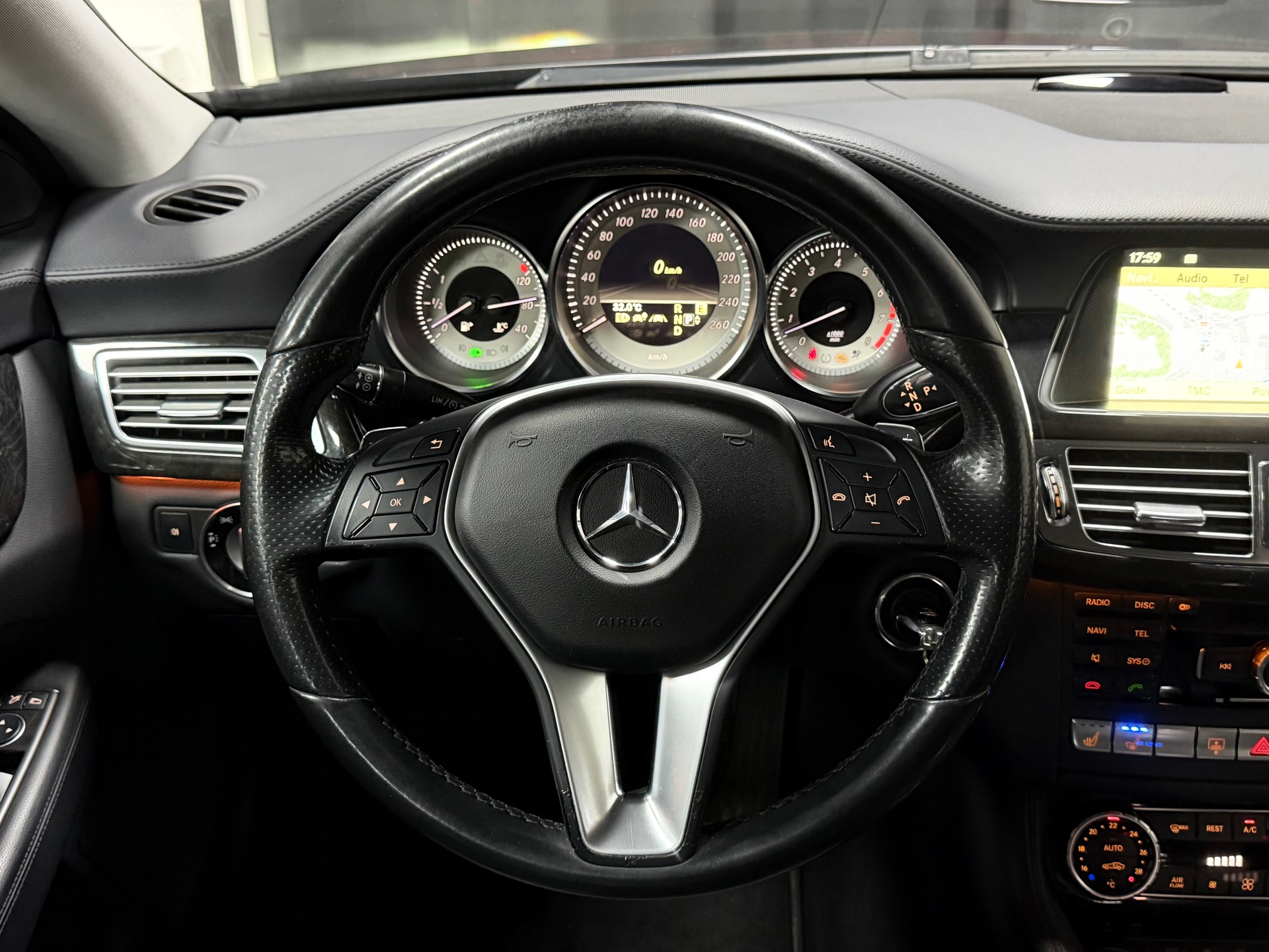 MERCEDES-BENZ CLS 350 7G-Tronic-image-16