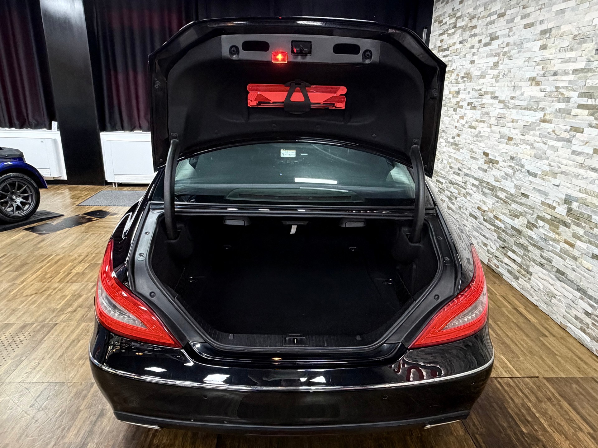 MERCEDES-BENZ CLS 350 7G-Tronic-image-25
