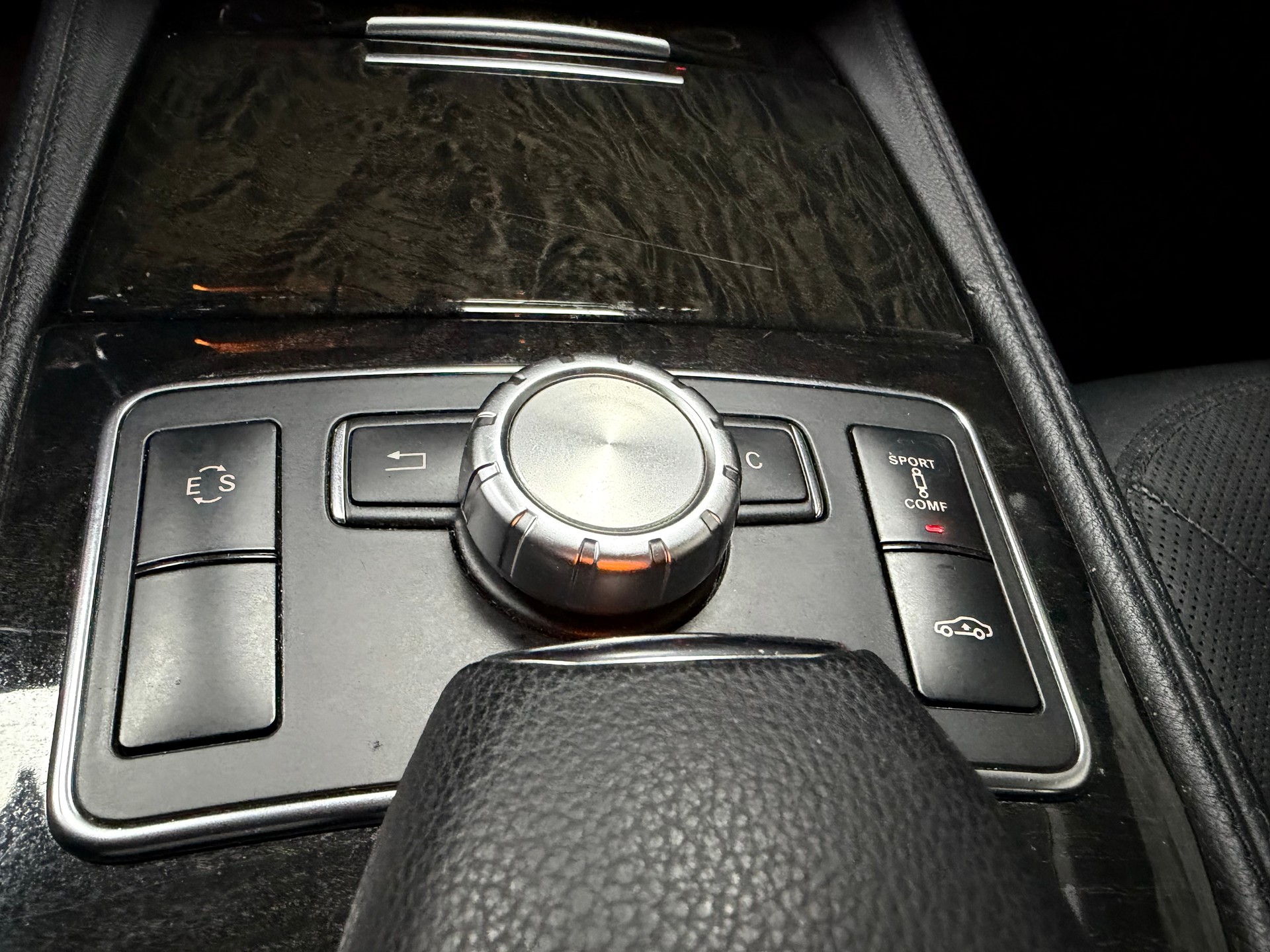 MERCEDES-BENZ CLS 350 7G-Tronic-image-18