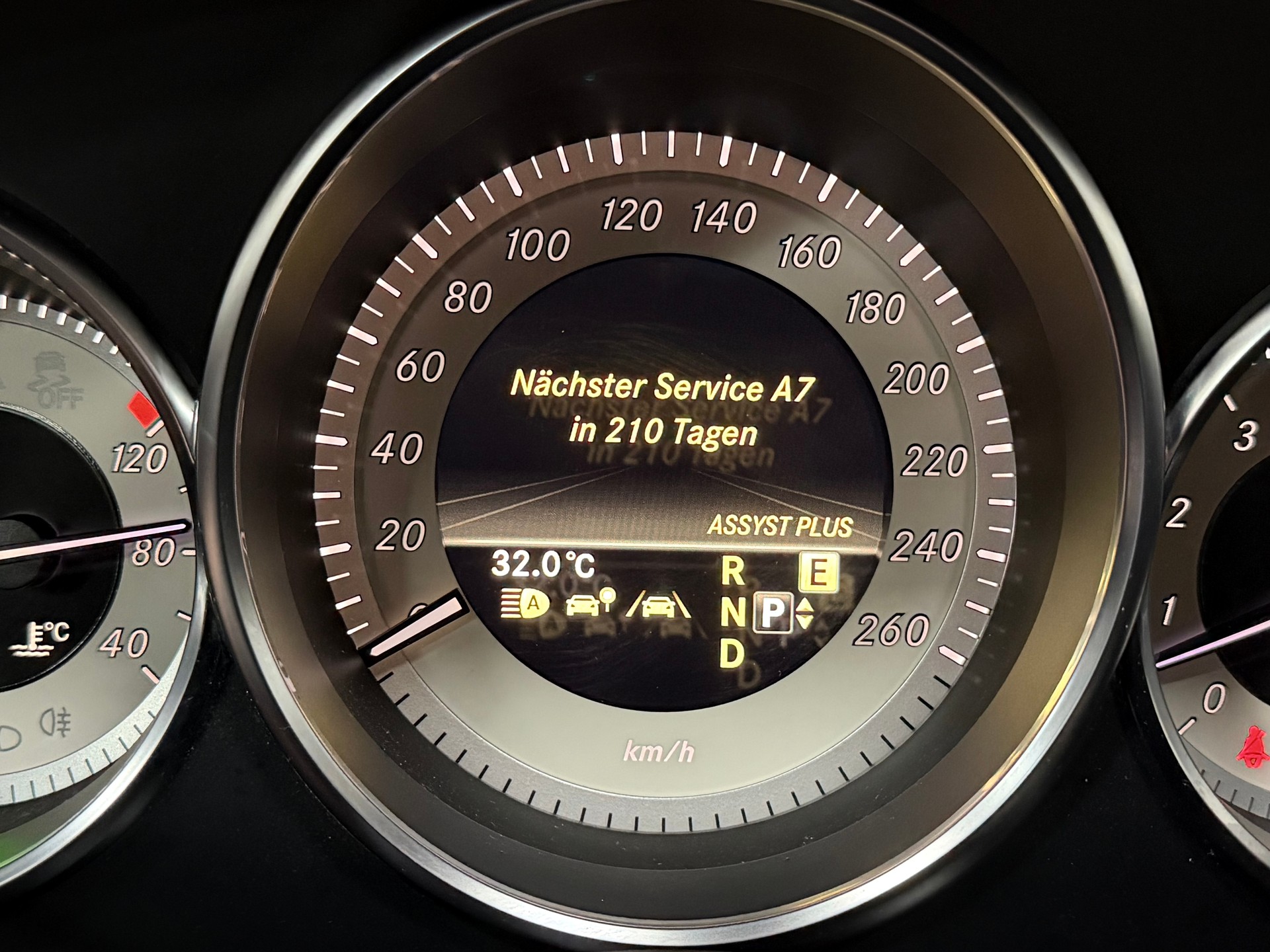 MERCEDES-BENZ CLS 350 7G-Tronic-image-15