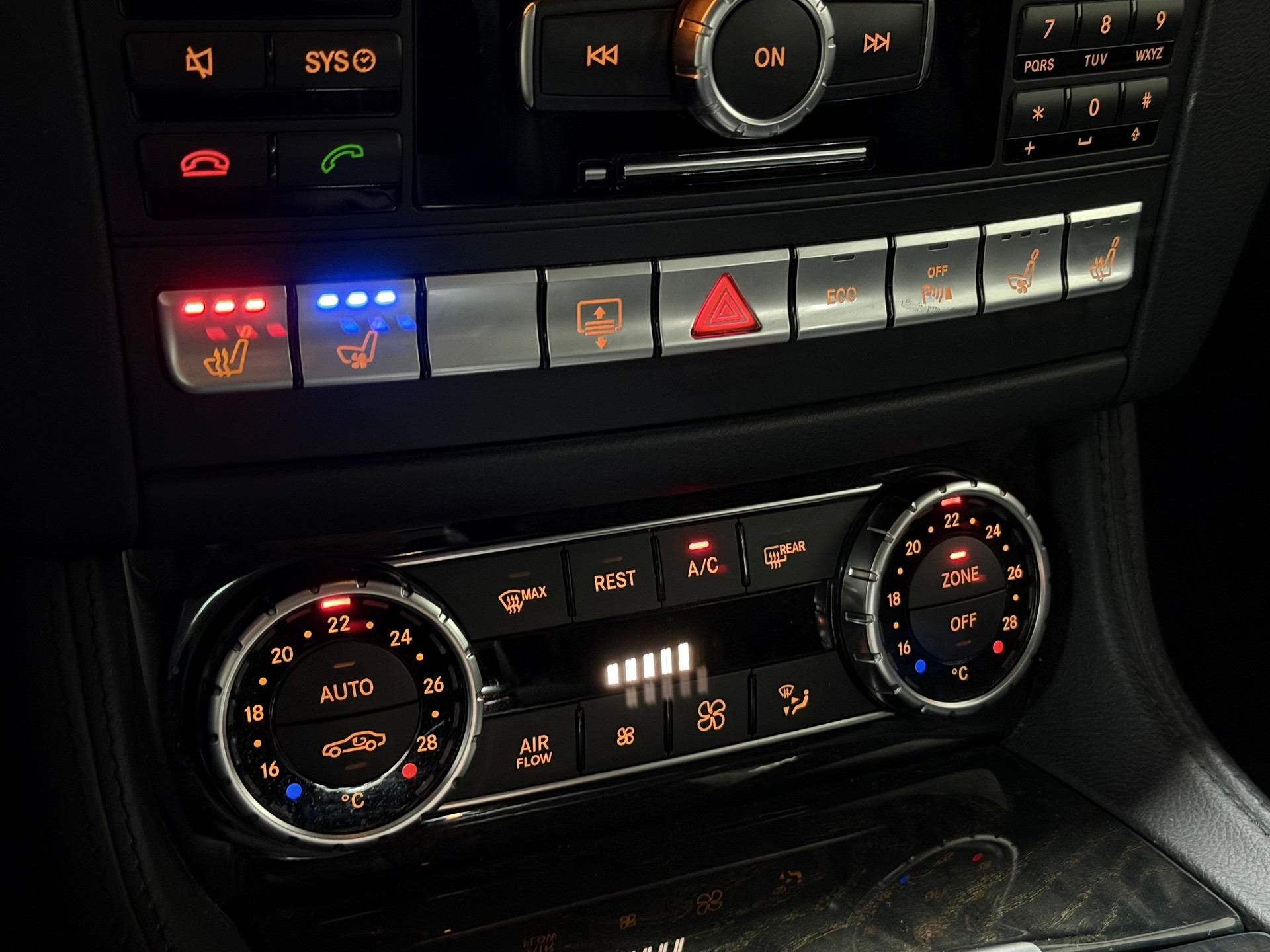 MERCEDES-BENZ CLS 350 7G-Tronic-image-17