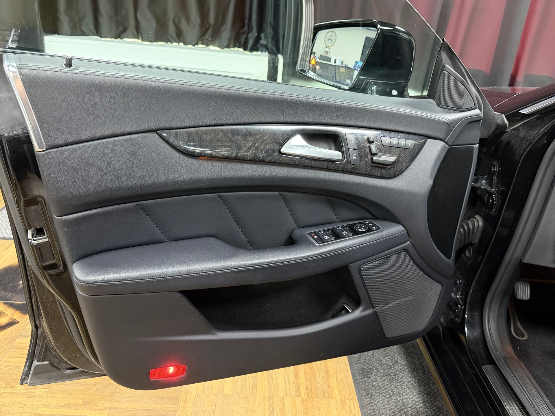 MERCEDES-BENZ CLS 350 7G-Tronic-image-11
