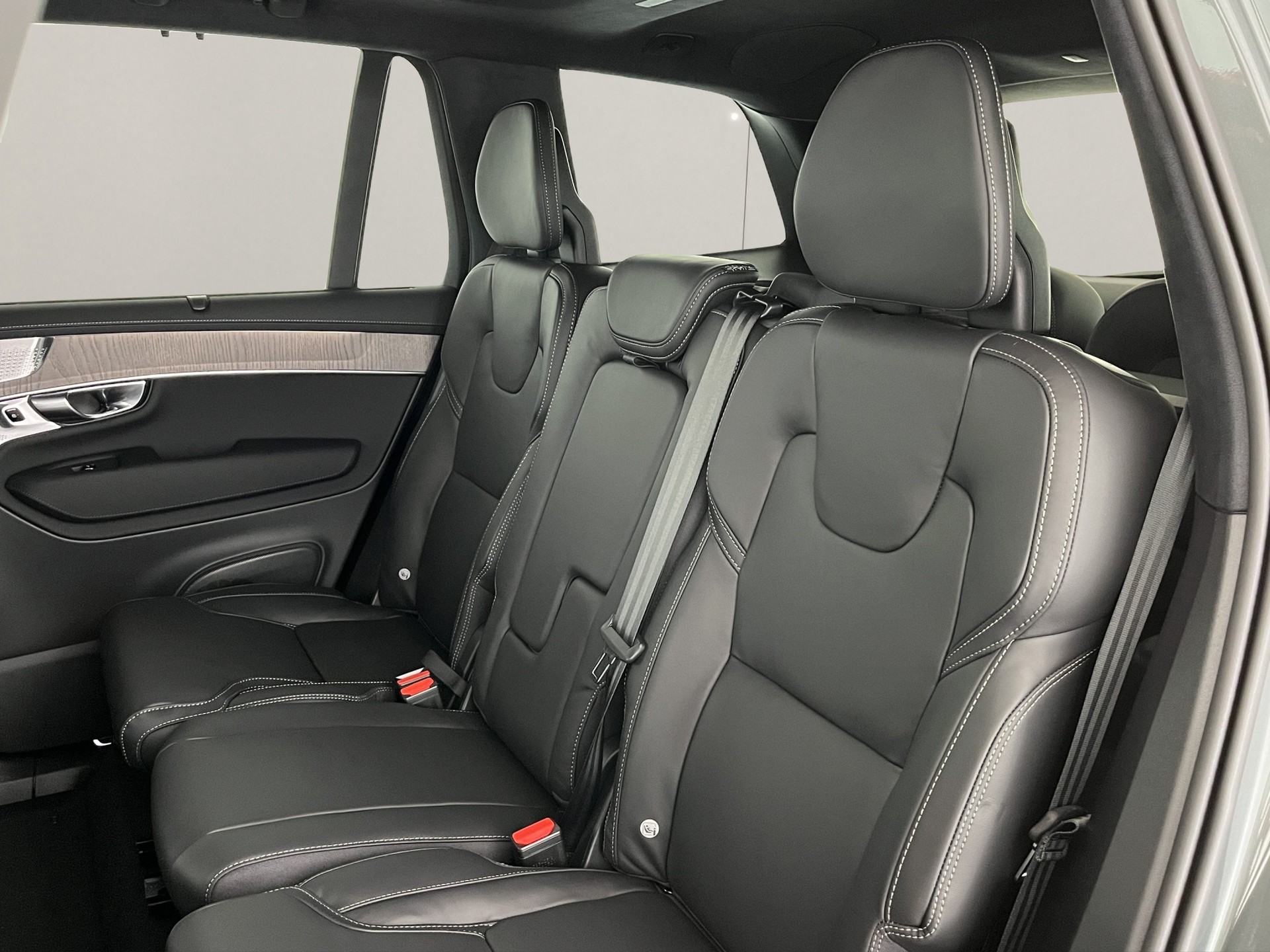 VOLVO XC90 2.0 T8 TE Ultra Dark eAWD-image-16