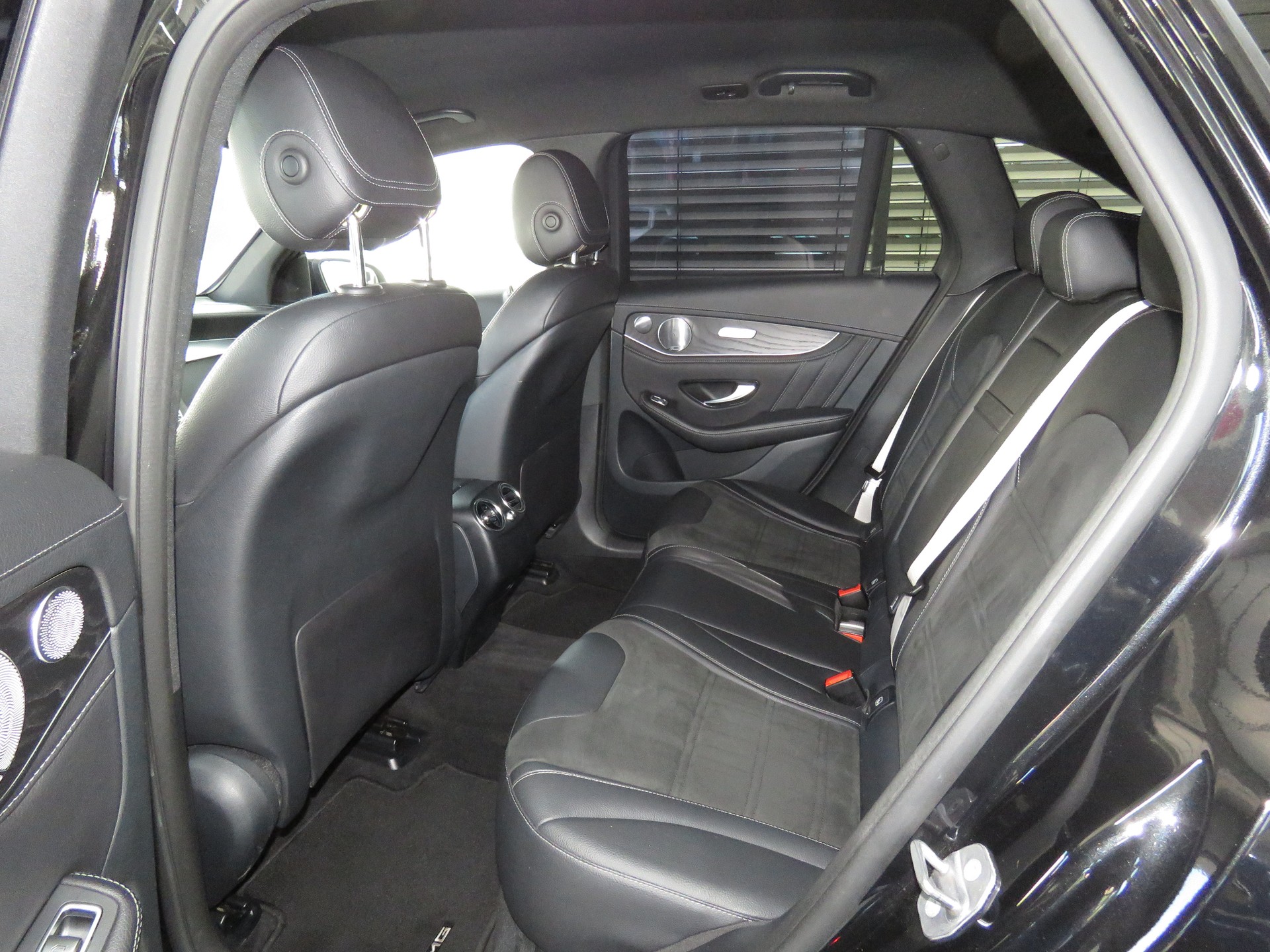 MERCEDES-BENZ GLC 63 S AMG 4-Matic+ 9G-Tronic (Automat, AHK 2'170 kg) "foliert"-image-12