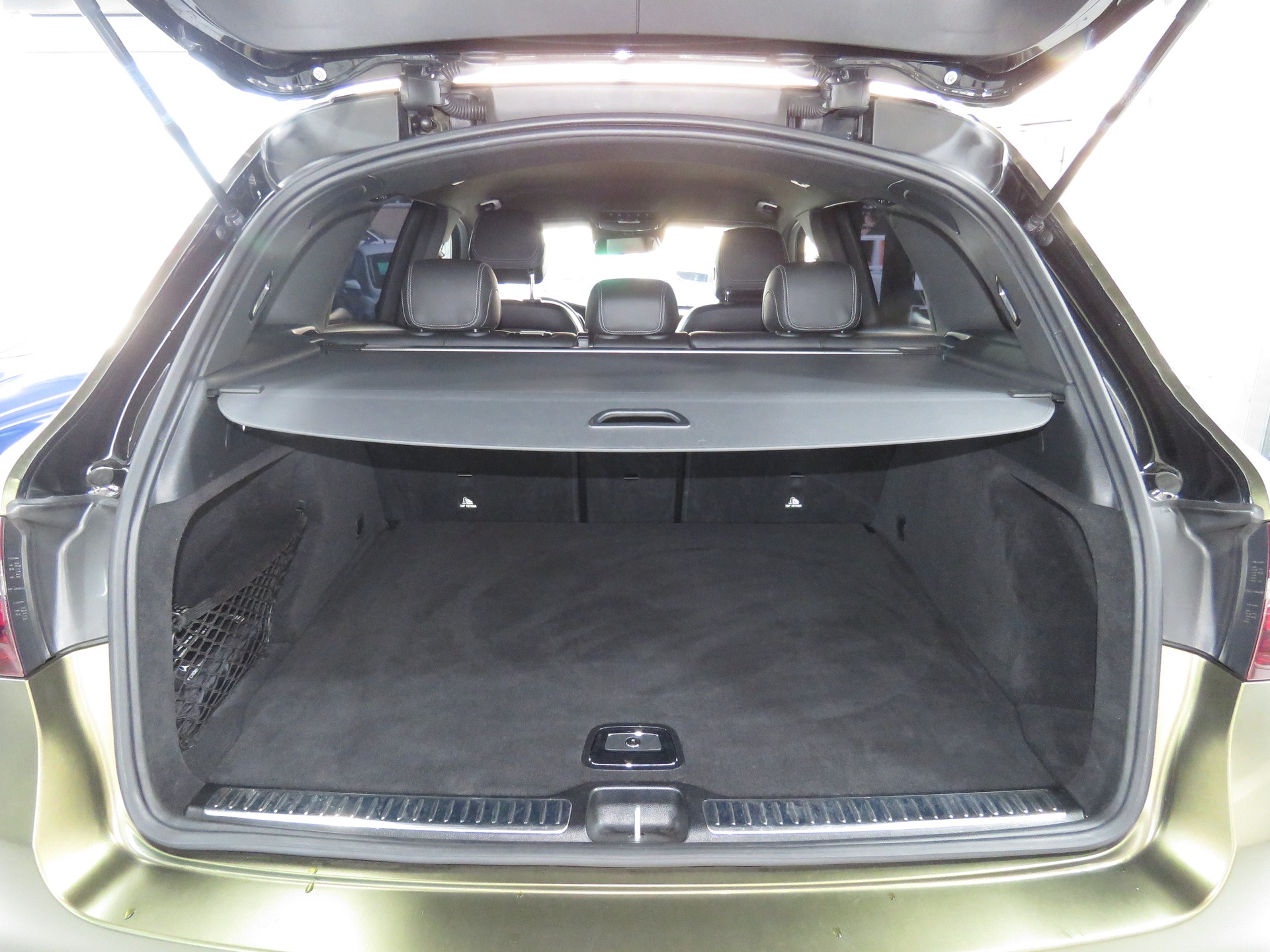 MERCEDES-BENZ GLC 63 S AMG 4-Matic+ 9G-Tronic (Automat, AHK 2'170 kg) "foliert"-image-13