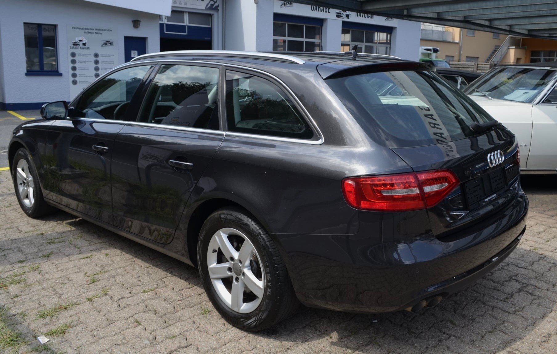AUDI A4 Avant 2.0 TDI multitronic-image-2