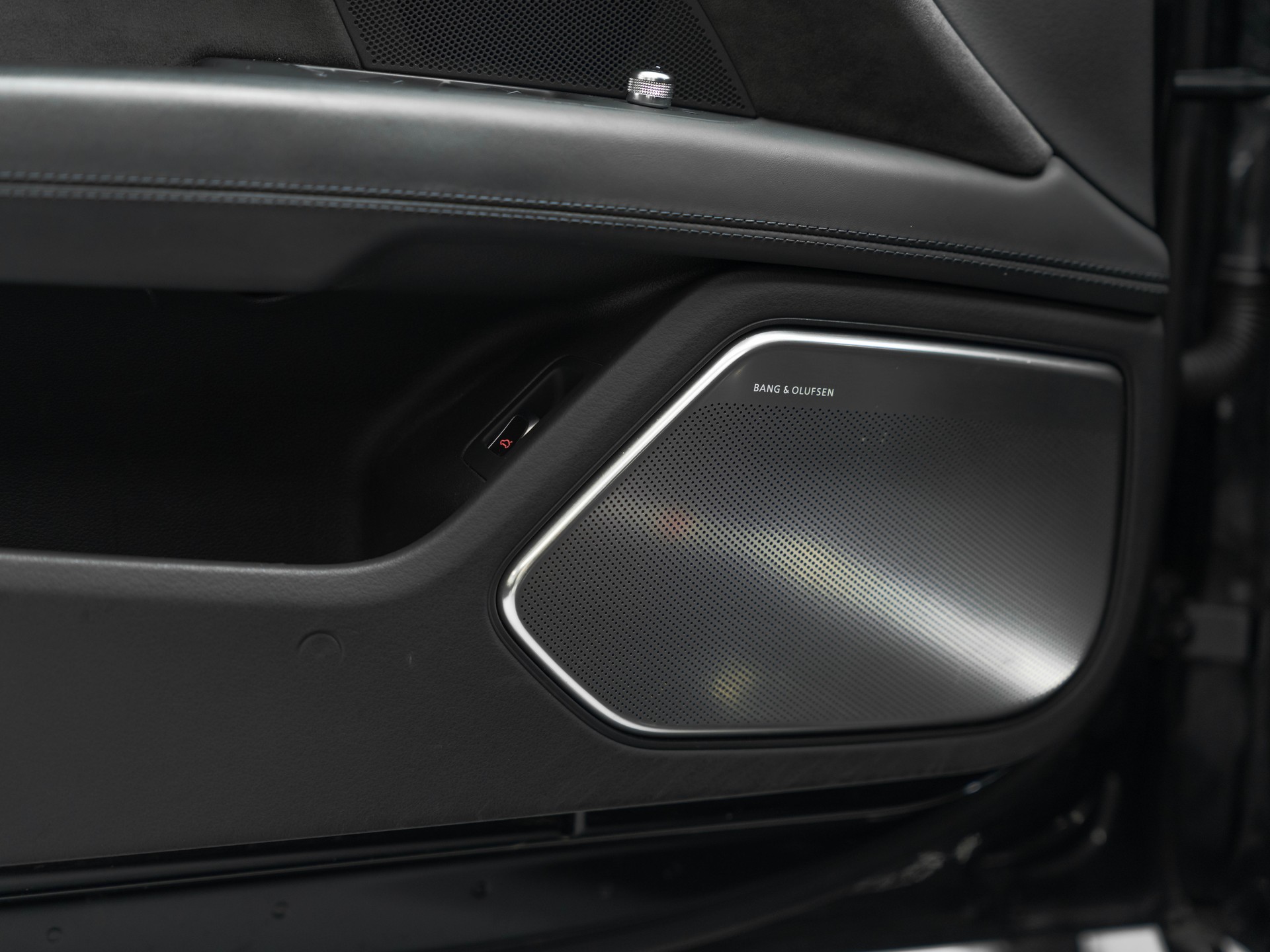 AUDI RS7 Sportback 4.0 TFSI V8 quattro S-tronic-image-17
