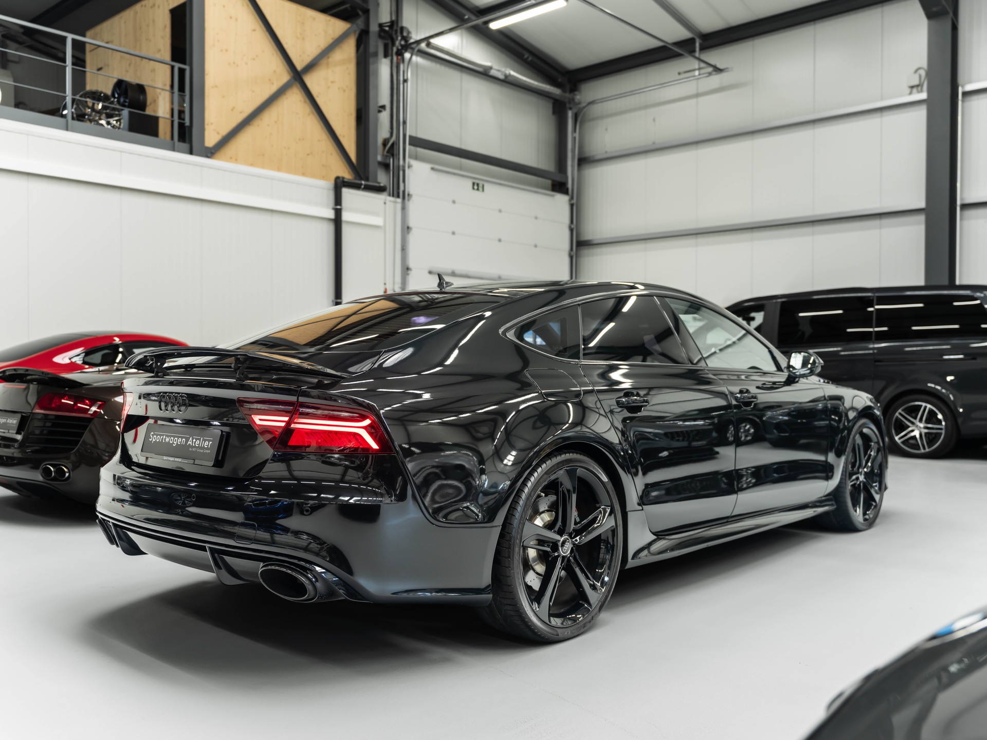 AUDI RS7 Sportback 4.0 TFSI V8 quattro S-tronic-image-3