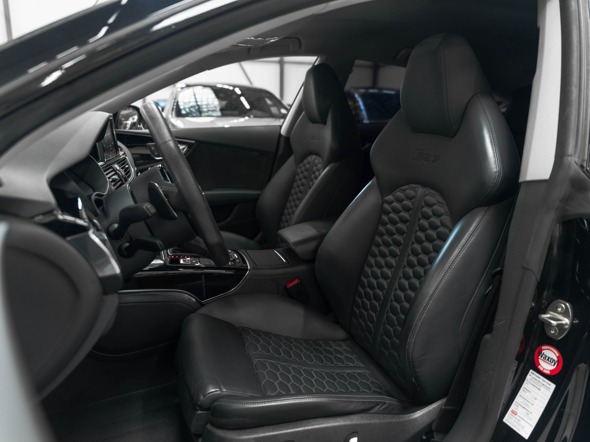 AUDI RS7 Sportback 4.0 TFSI V8 quattro S-tronic-image-9