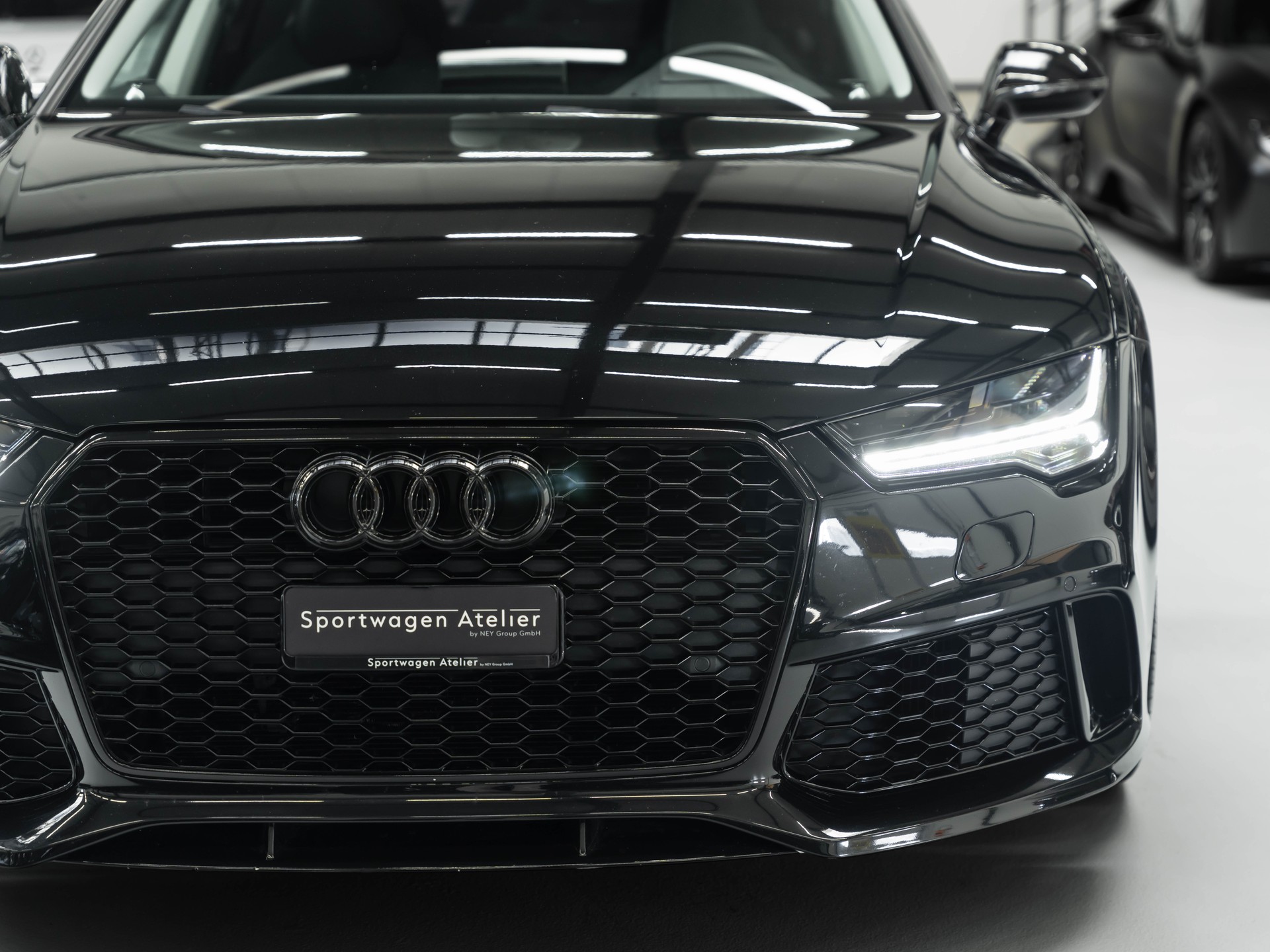 AUDI RS7 Sportback 4.0 TFSI V8 quattro S-tronic-image-13