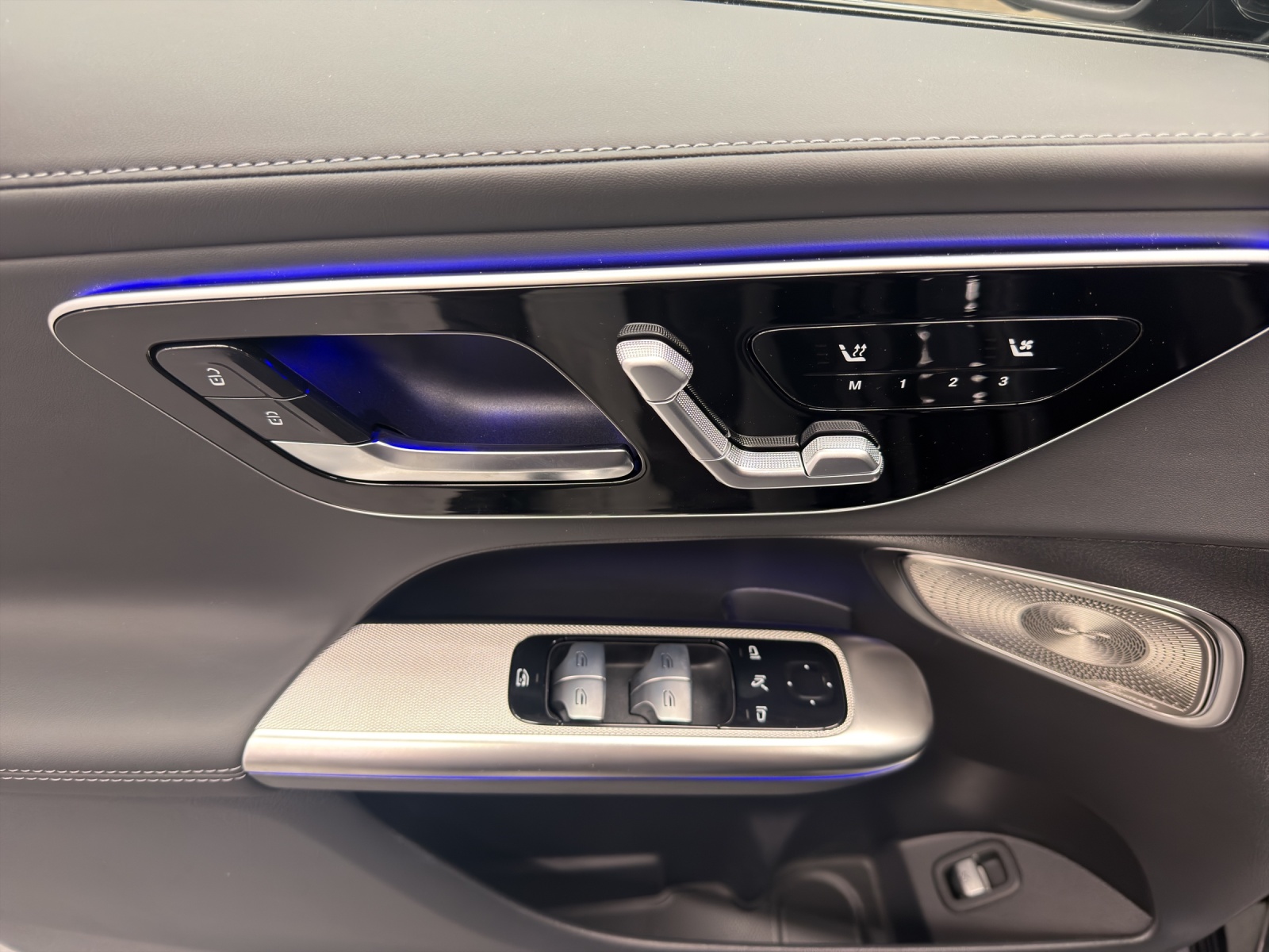 MERCEDES-BENZ AMG GLC 53 4Matic+-image-13