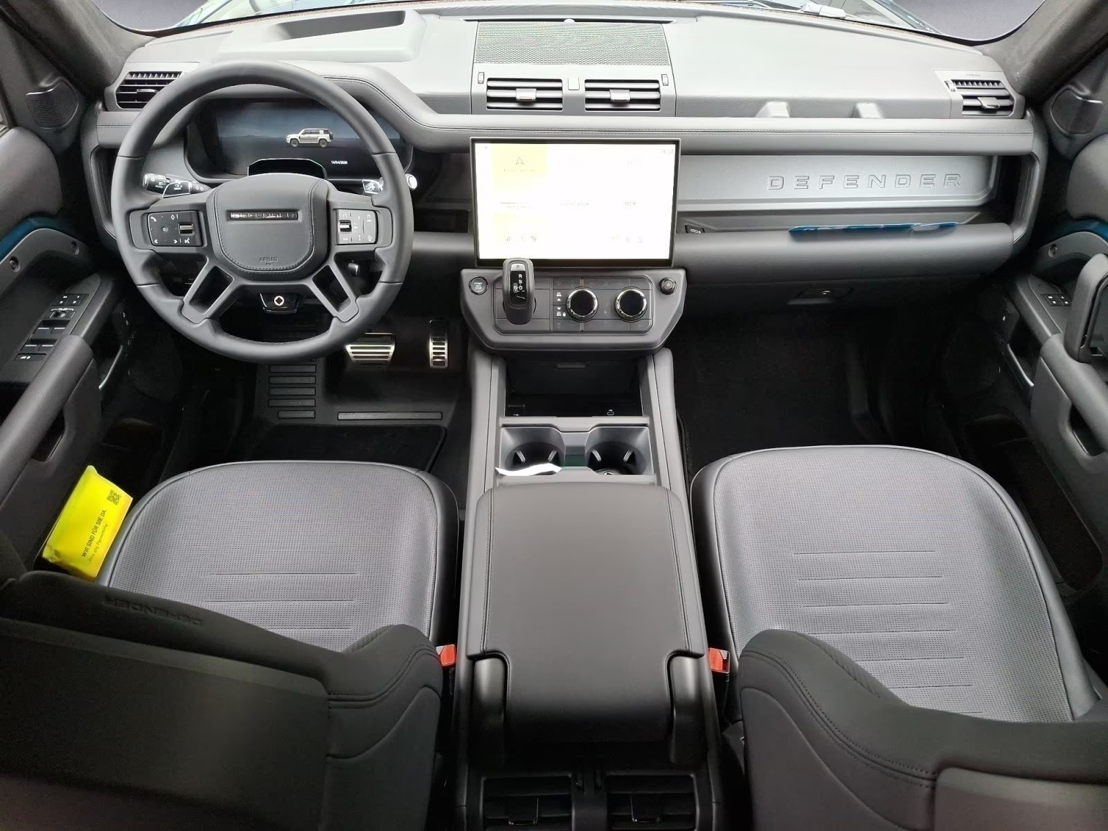 LAND ROVER Defender 110 635 V8 4.4 Octa AT8-image-9