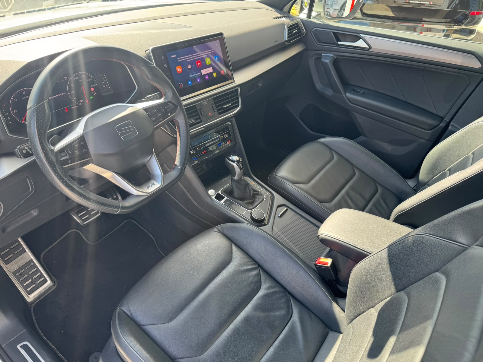 SEAT Tarraco 2.0 TDI FR DSG Leder-image-13