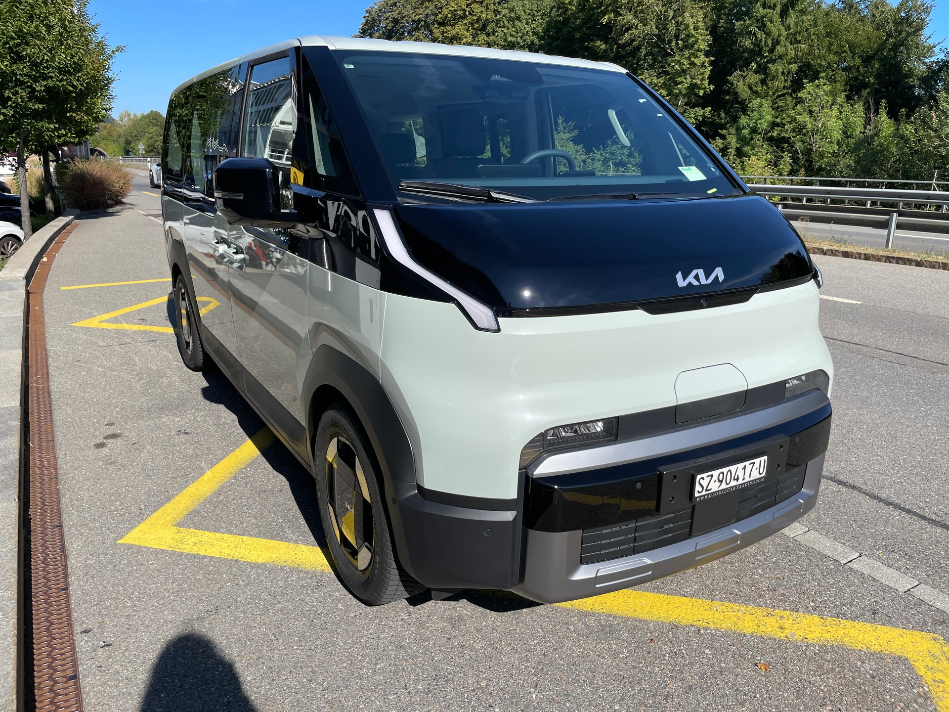 KIA PV5 71.2 kWh Elite mit Elite Pack und Wärmepumpe-showroom-element-2