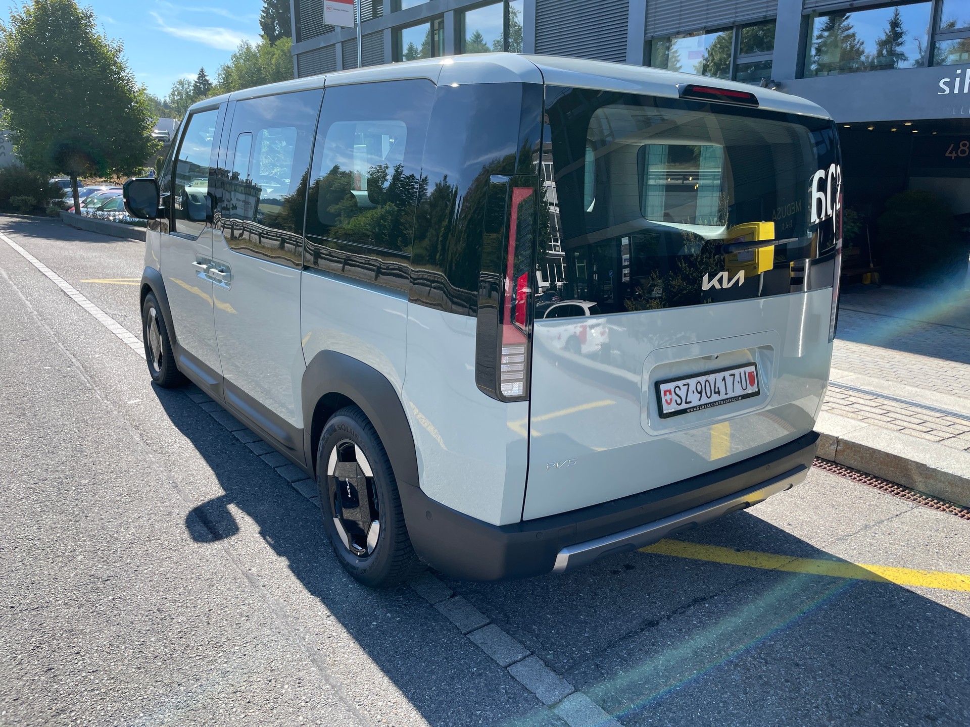 KIA PV5 71.2 kWh Elite mit Elite Pack und Wärmepumpe-image-11