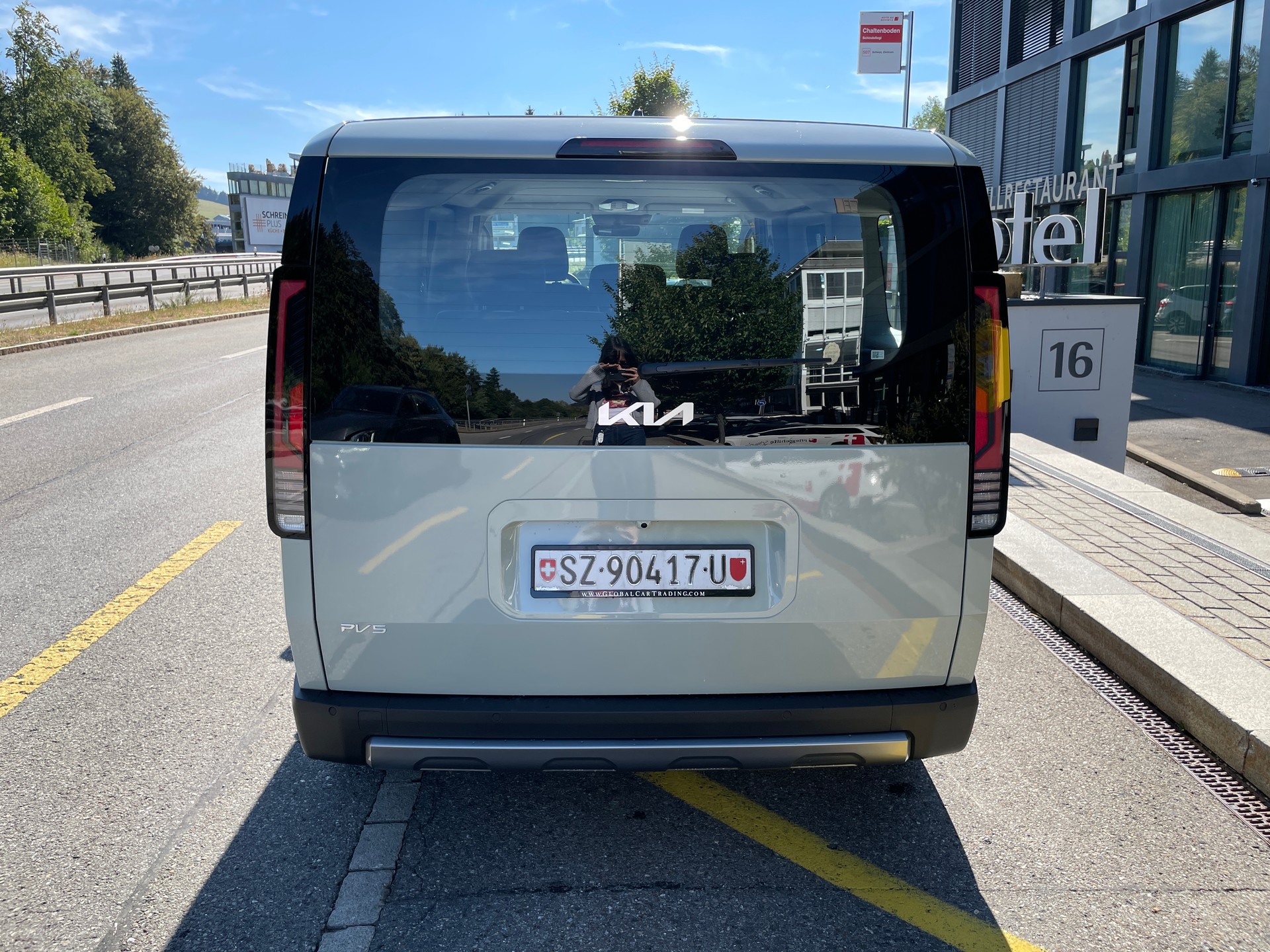 KIA PV5 71.2 kWh Elite mit Elite Pack und Wärmepumpe-image-6