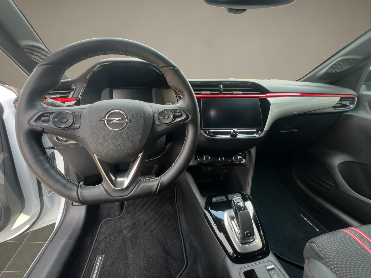 OPEL Corsa 1.2 T 130 GS Line-image-10