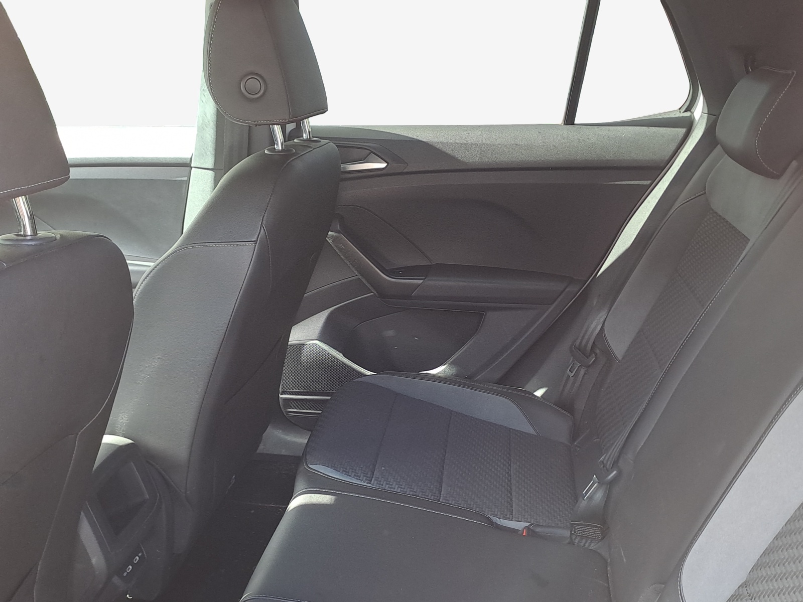 VW T-Cross 1.0 TSI Style DSG-image-11