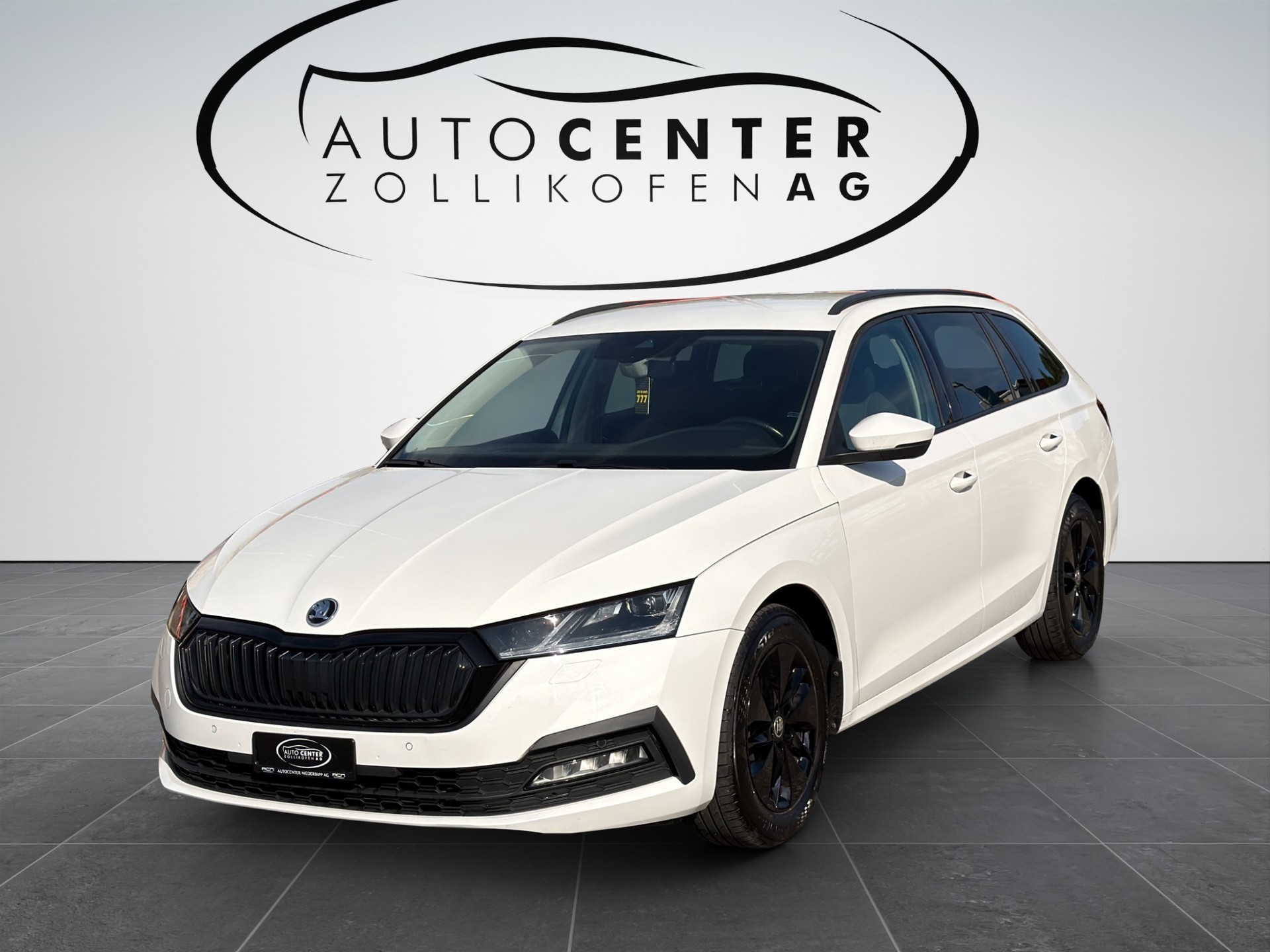 SKODA Octavia Combi 2.0 TDI DSG Ambition 4x4-image-0