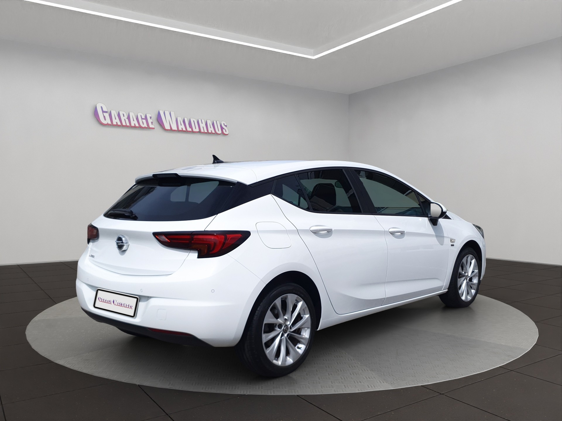 OPEL Astra 1.4i Turbo 120 Years Edition-image-4