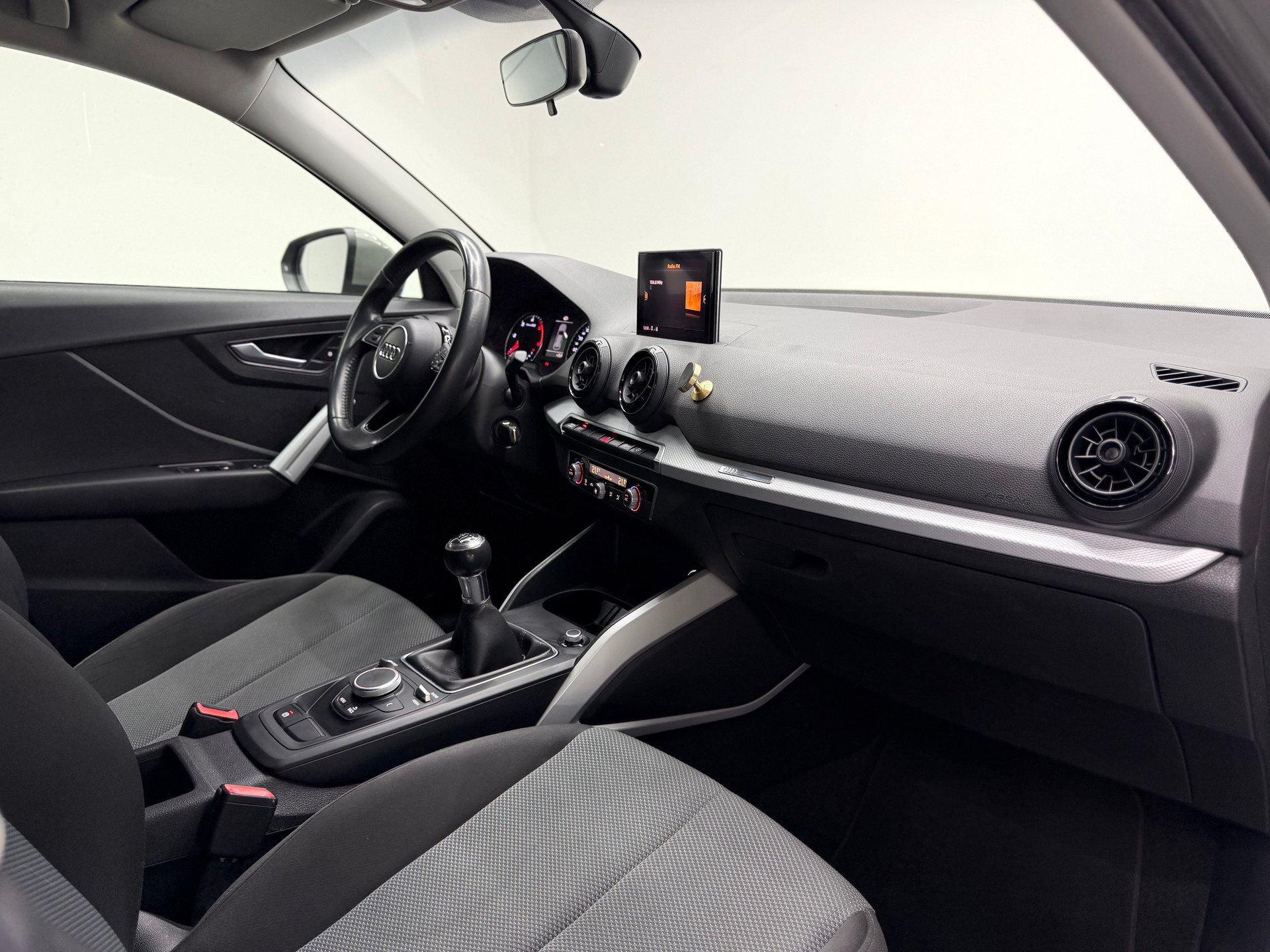 AUDI Q2 1.6 TDI design-image-10