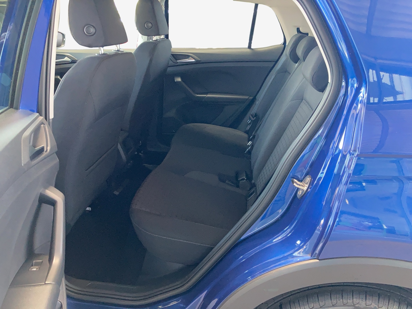 VW T-Cross 1.0 TSI Life DSG-image-11