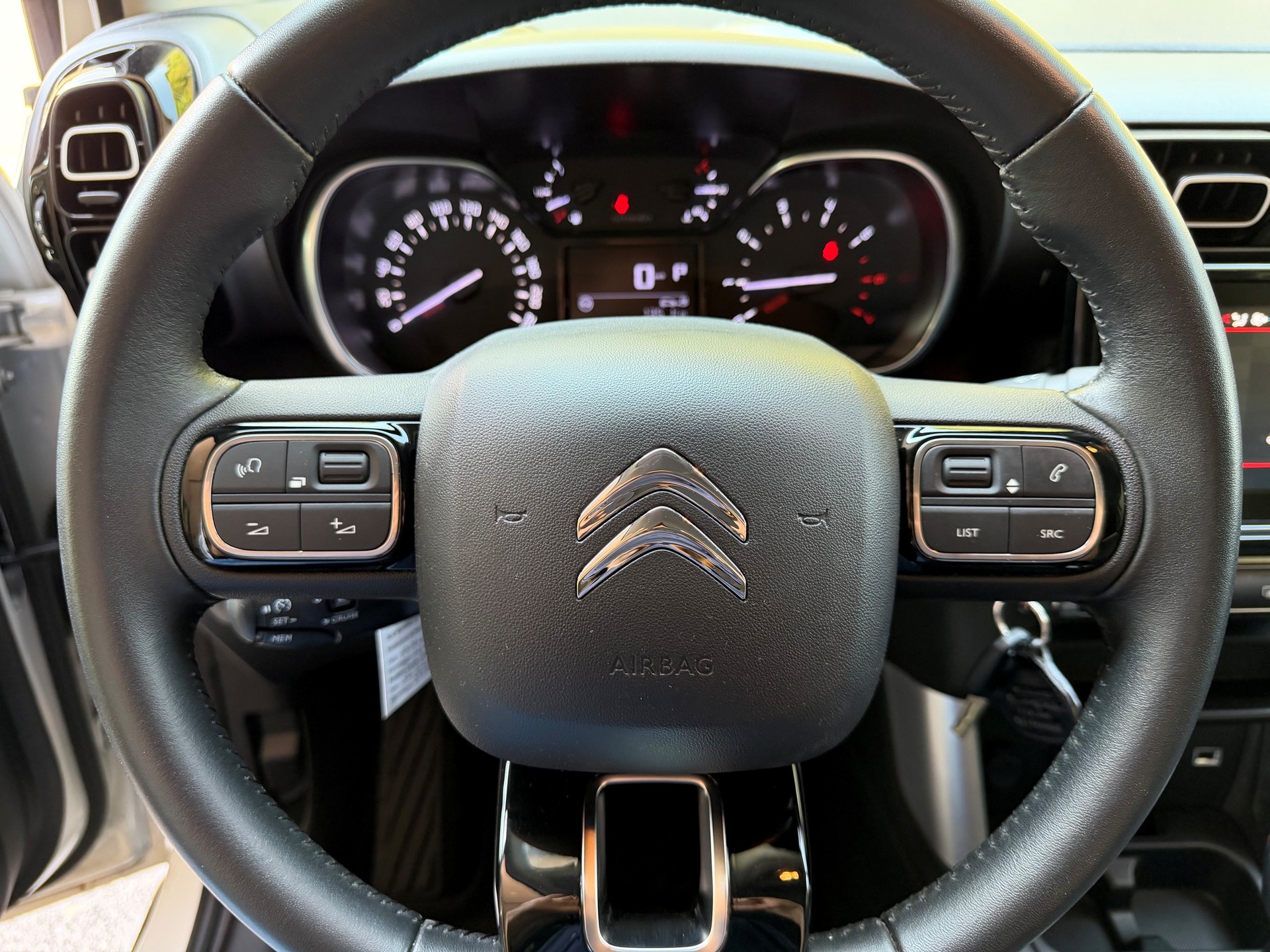 CITROEN C3 Aircross 1.2i PureTech Feel EAT-image-4