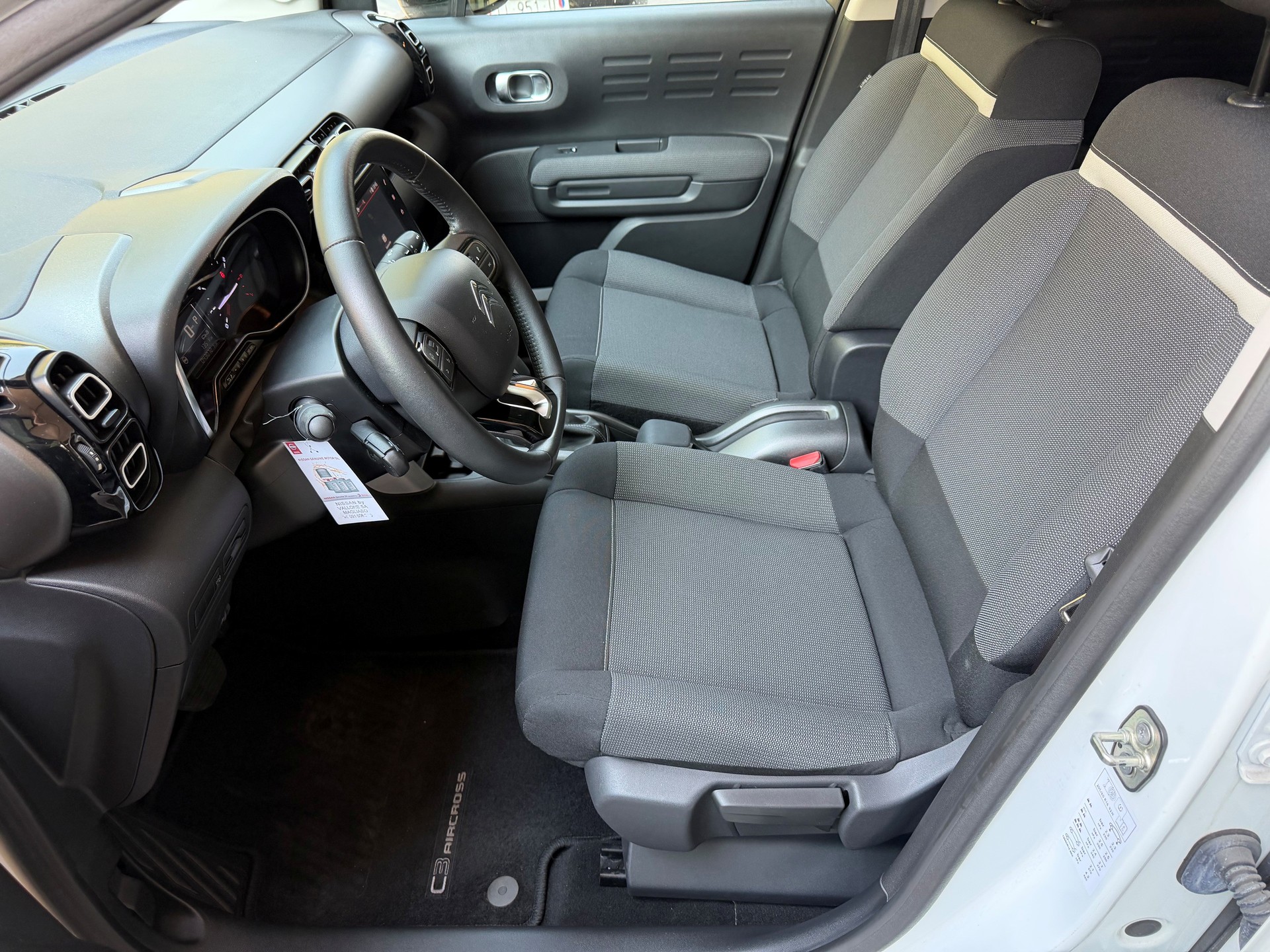 CITROEN C3 Aircross 1.2i PureTech Feel EAT-image-3