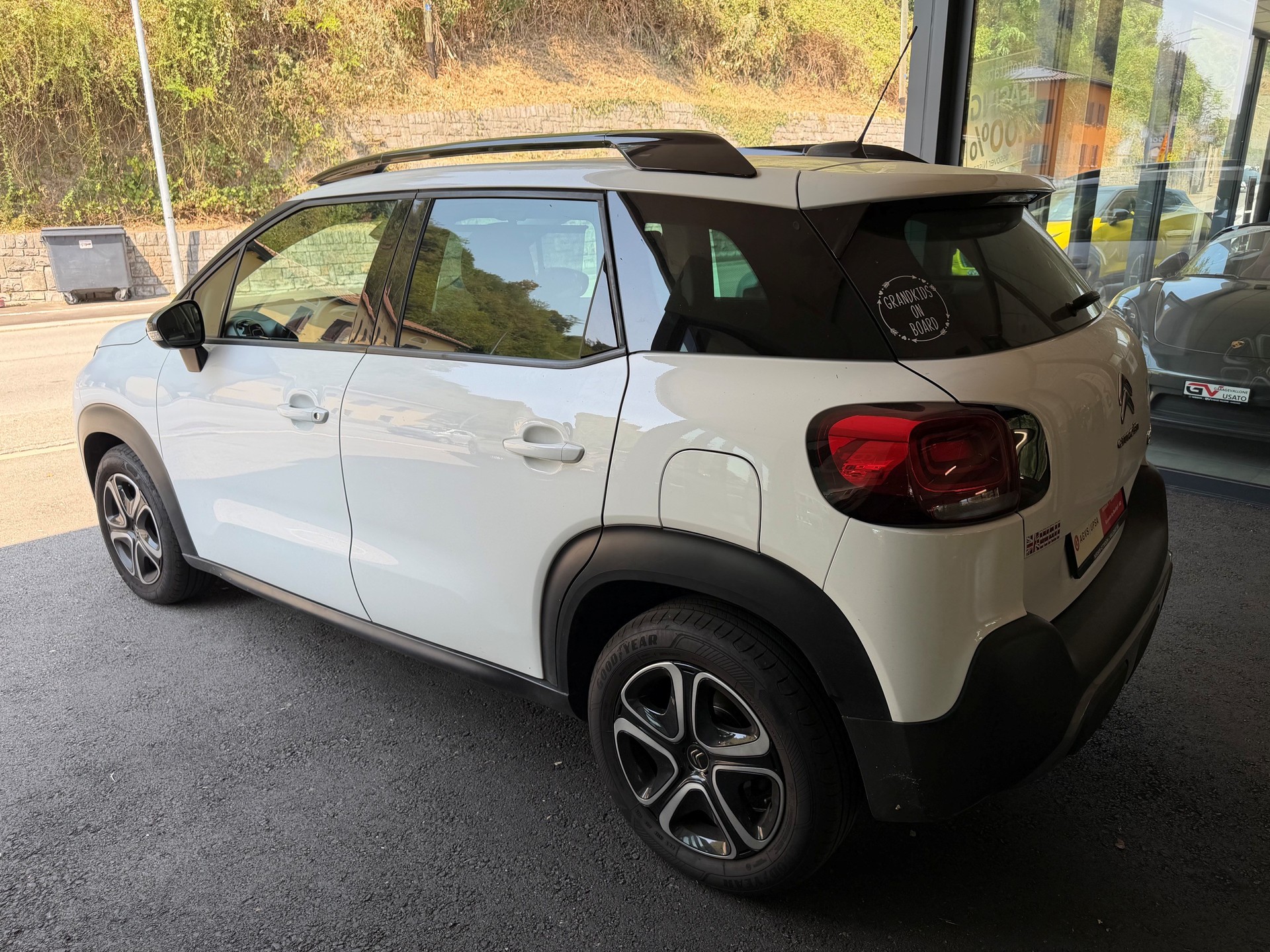 CITROEN C3 Aircross 1.2i PureTech Feel EAT-image-2