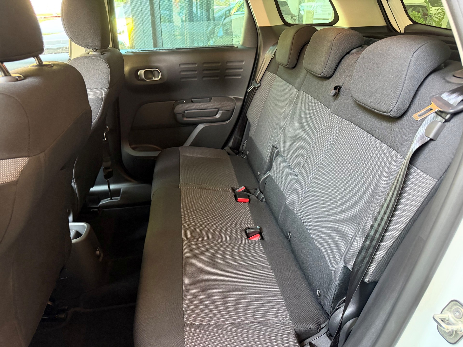 CITROEN C3 Aircross 1.2i PureTech Feel EAT-image-7