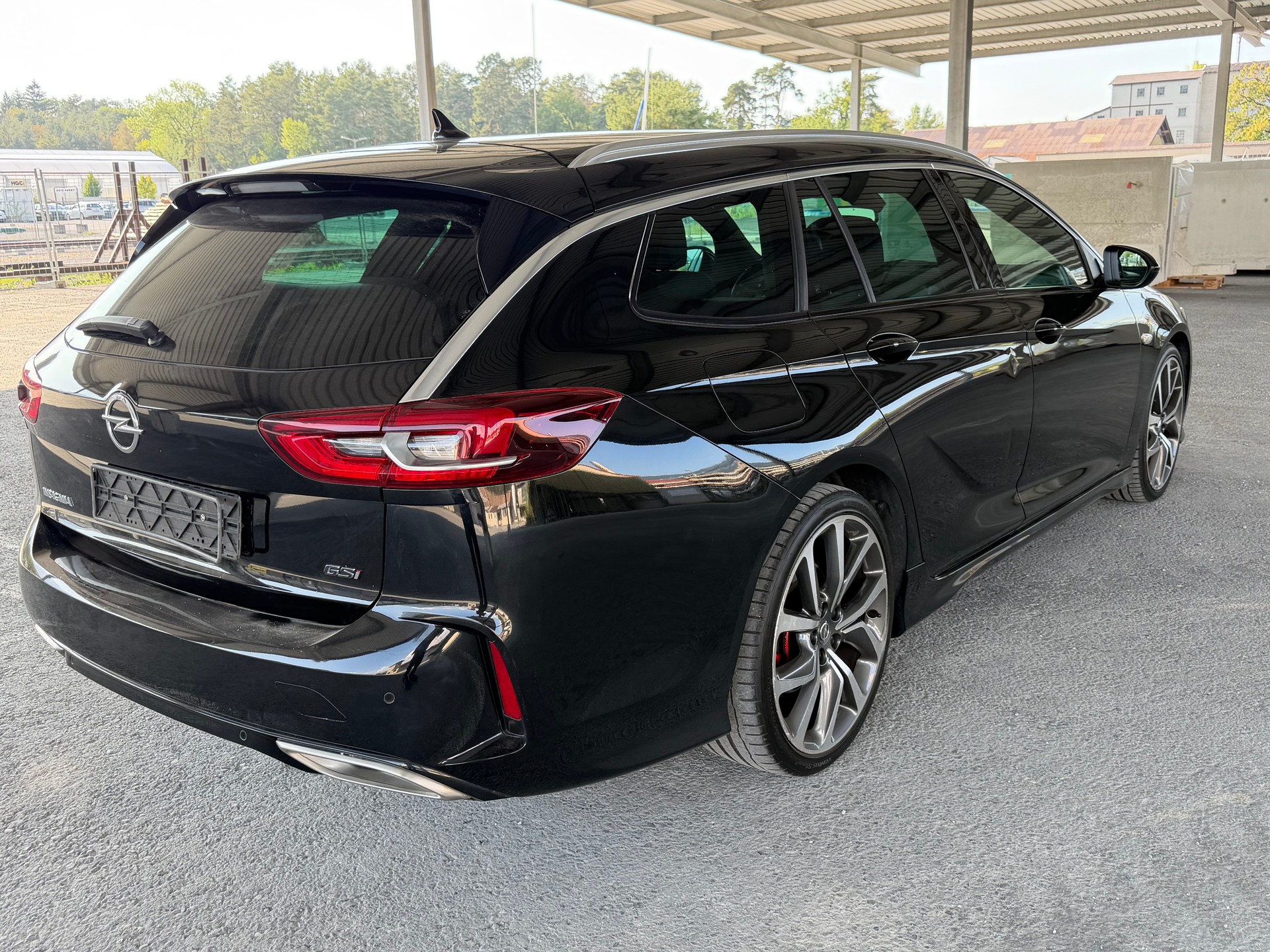 OPEL Insignia 2.0 T Sports Tourer GSi Automatic-image-3