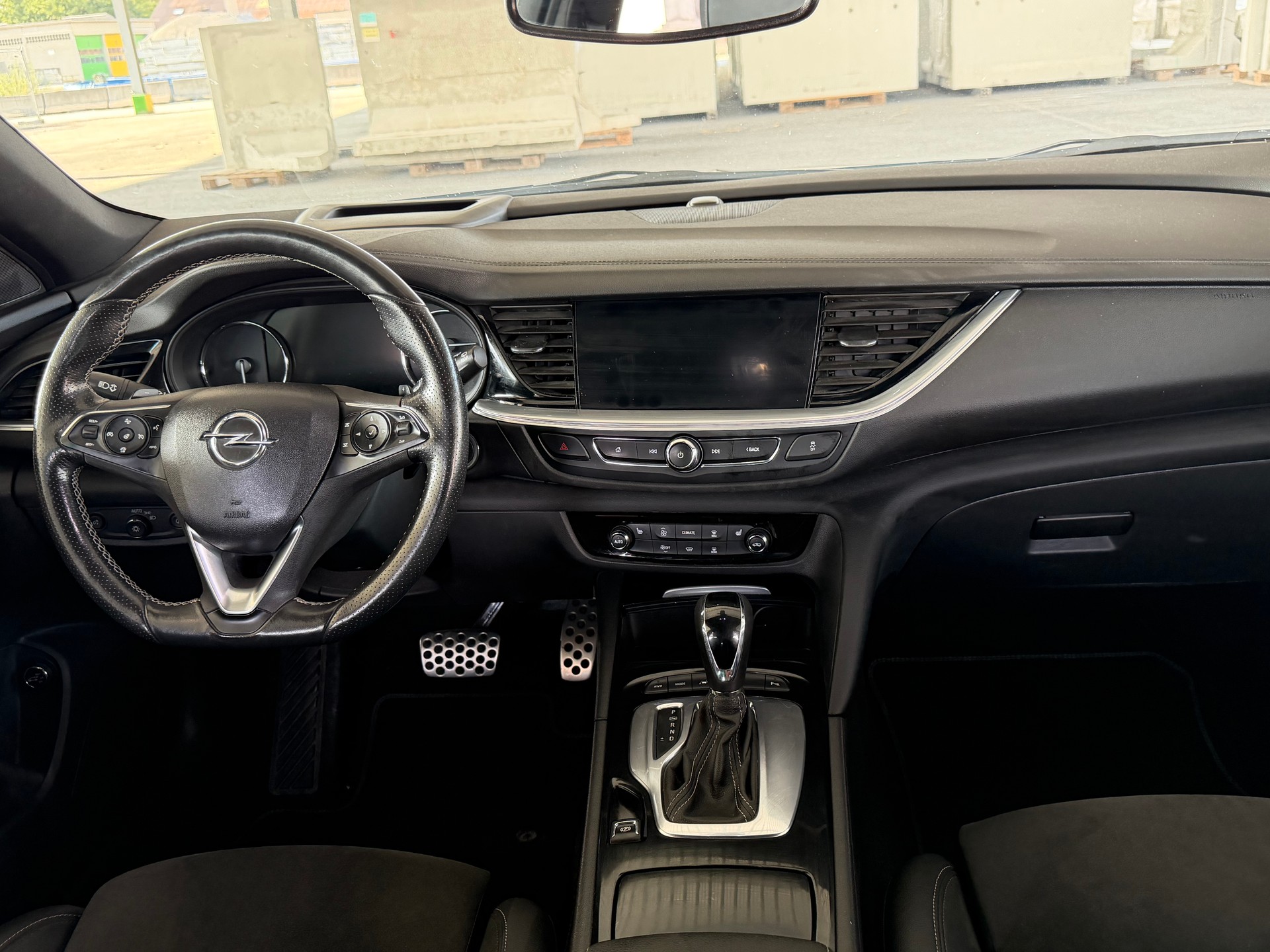 OPEL Insignia 2.0 T Sports Tourer GSi Automatic-image-8