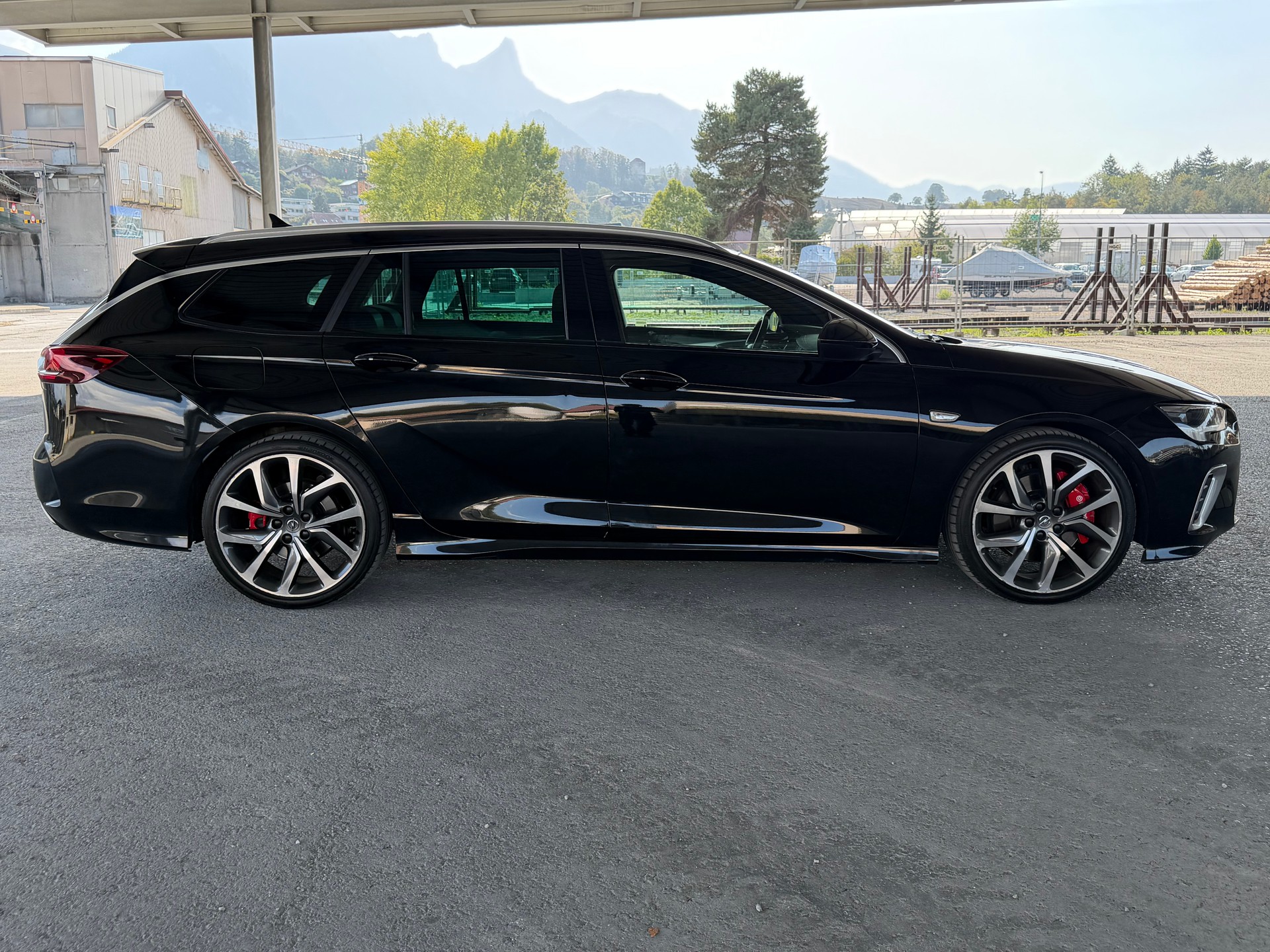 OPEL Insignia 2.0 T Sports Tourer GSi Automatic-image-5