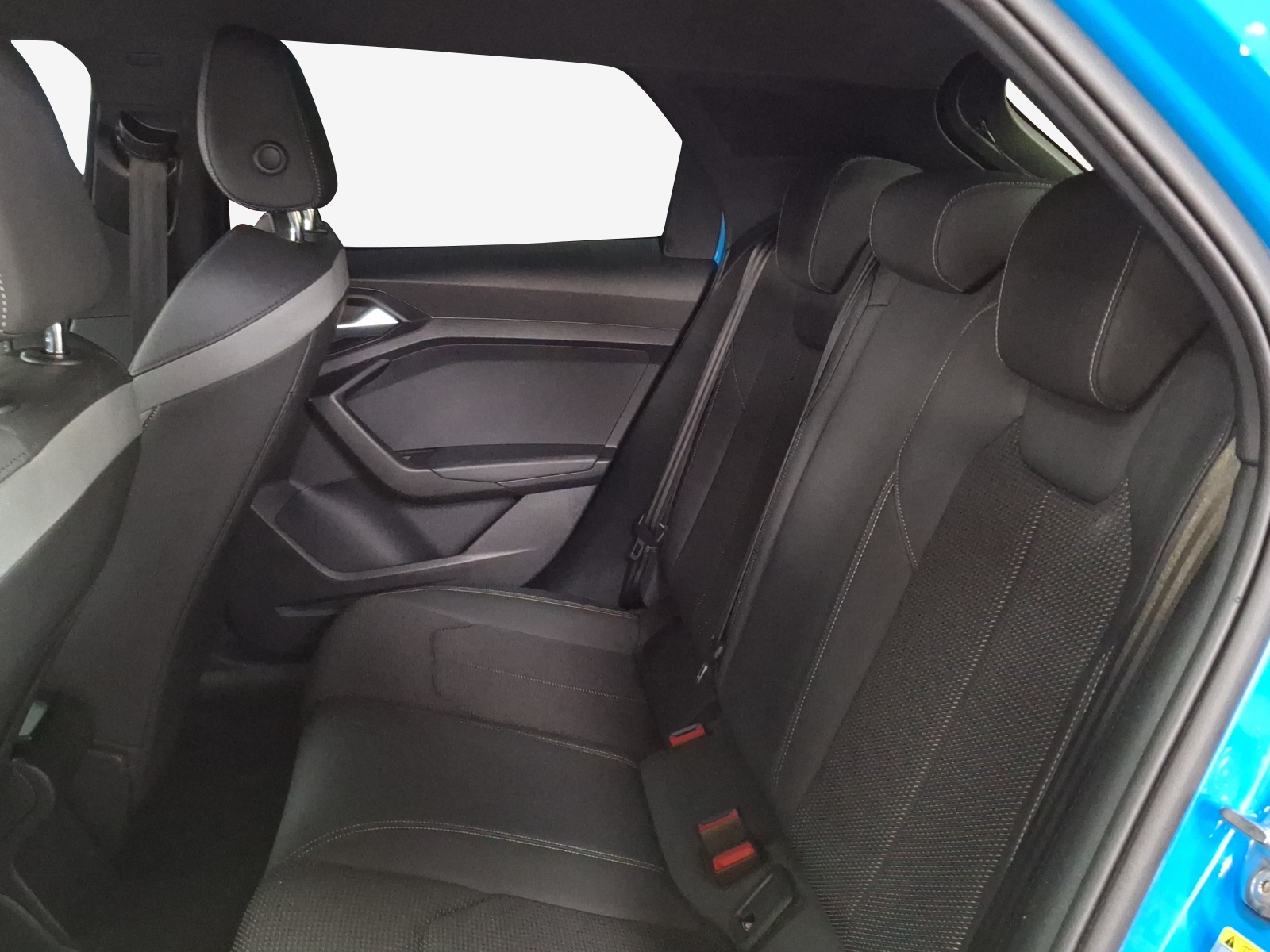 AUDI A1 Sportback 30 TFSI S Line Attraction S-tronic-image-11
