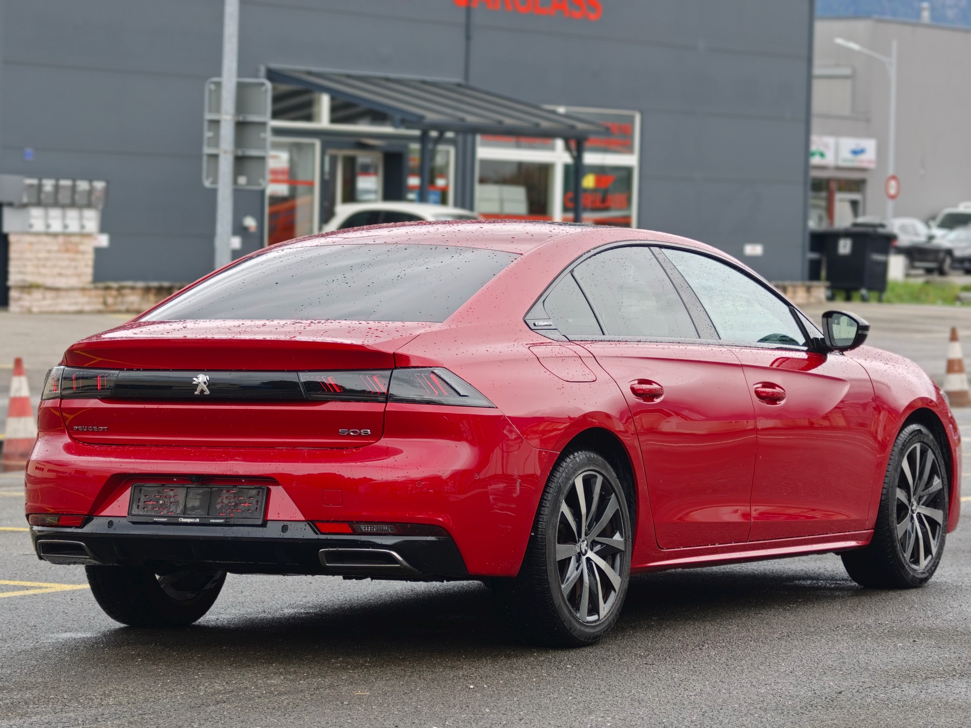 PEUGEOT 508 1.5 Blue HDI GT Line EAT8-image-2