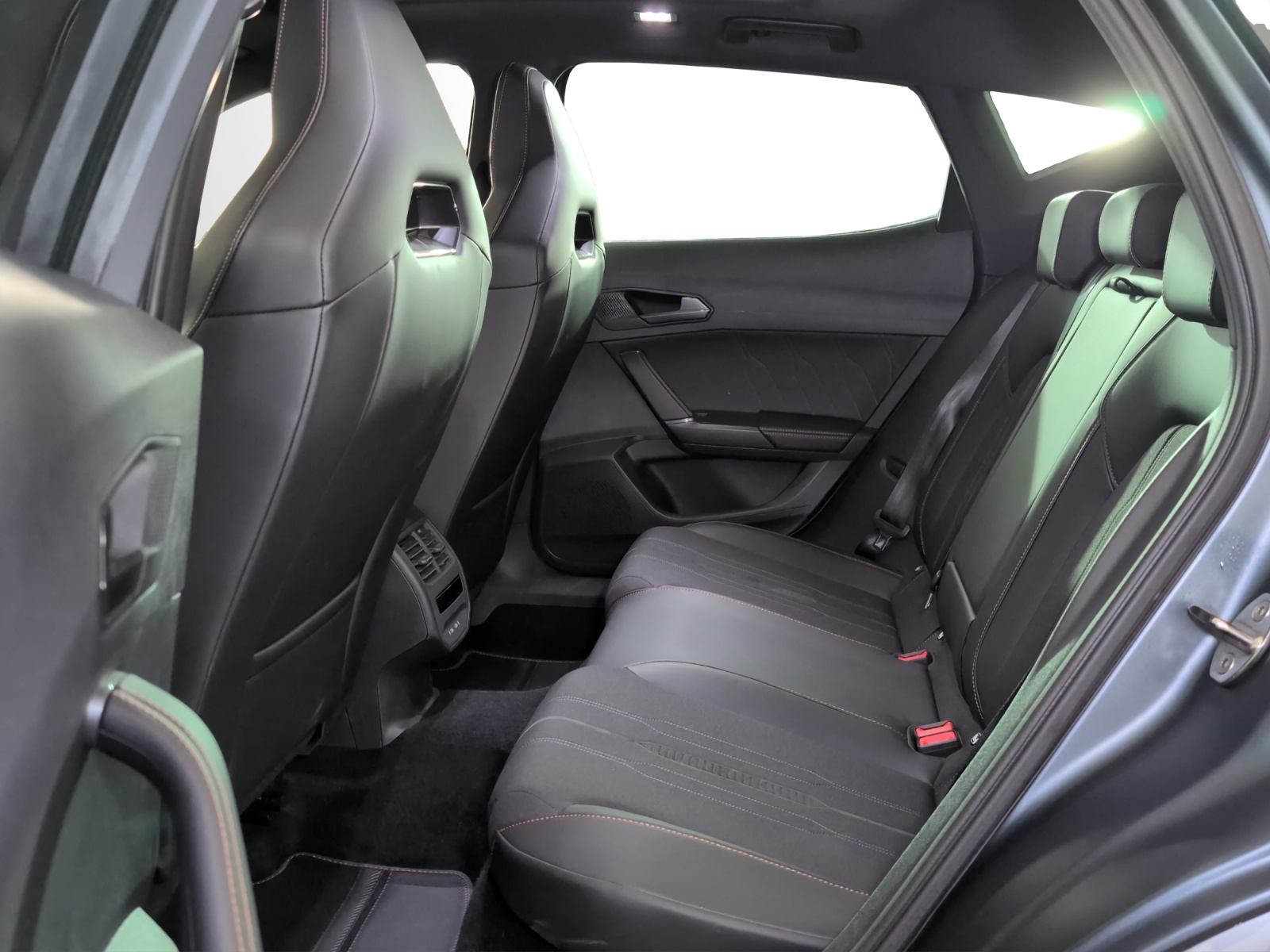 CUPRA Formentor 2.0TSI VZ DSG-image-7