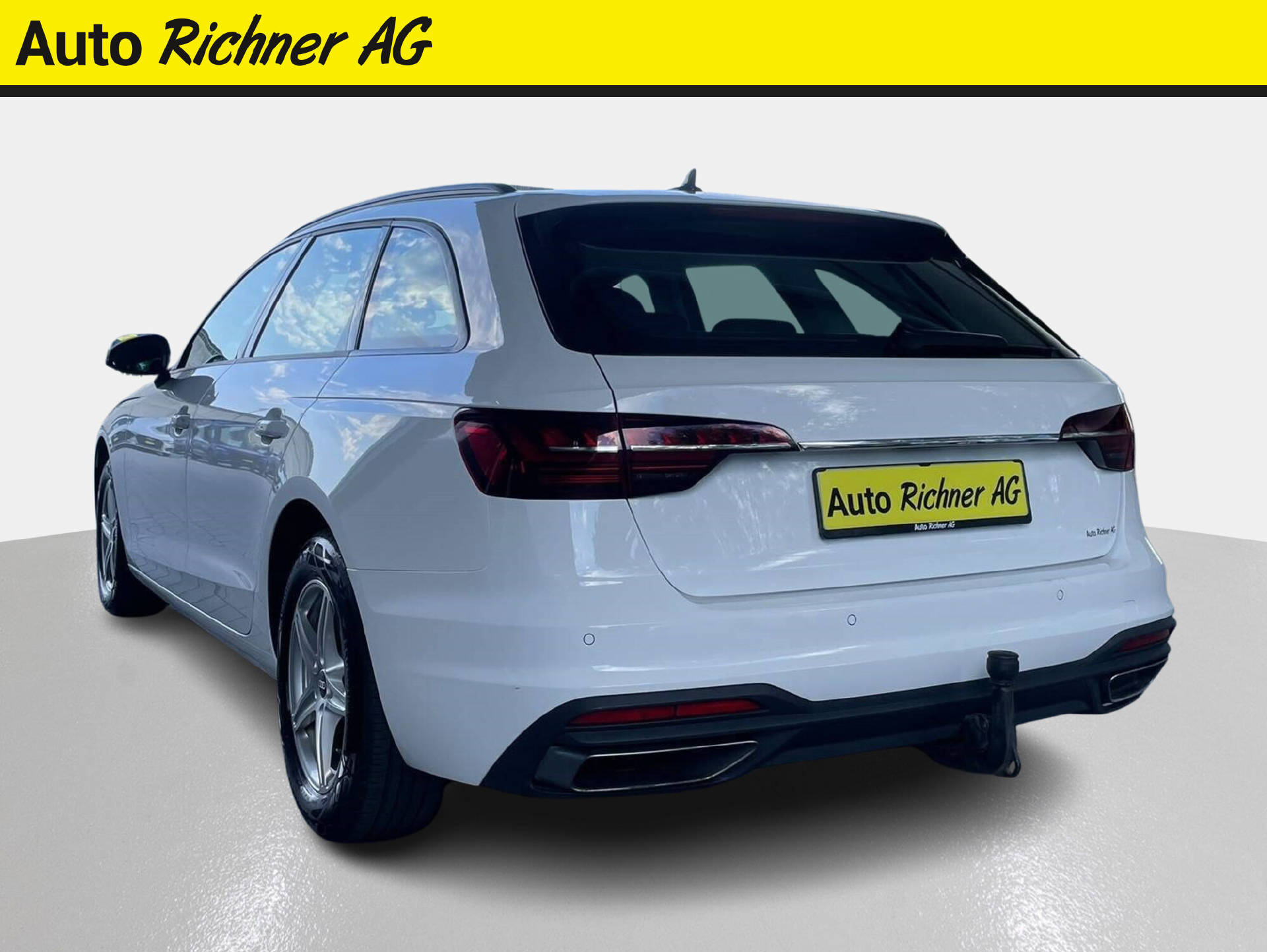 AUDI A4 Avant 2.0 35 TDI Attraction S-Tronic-image-4