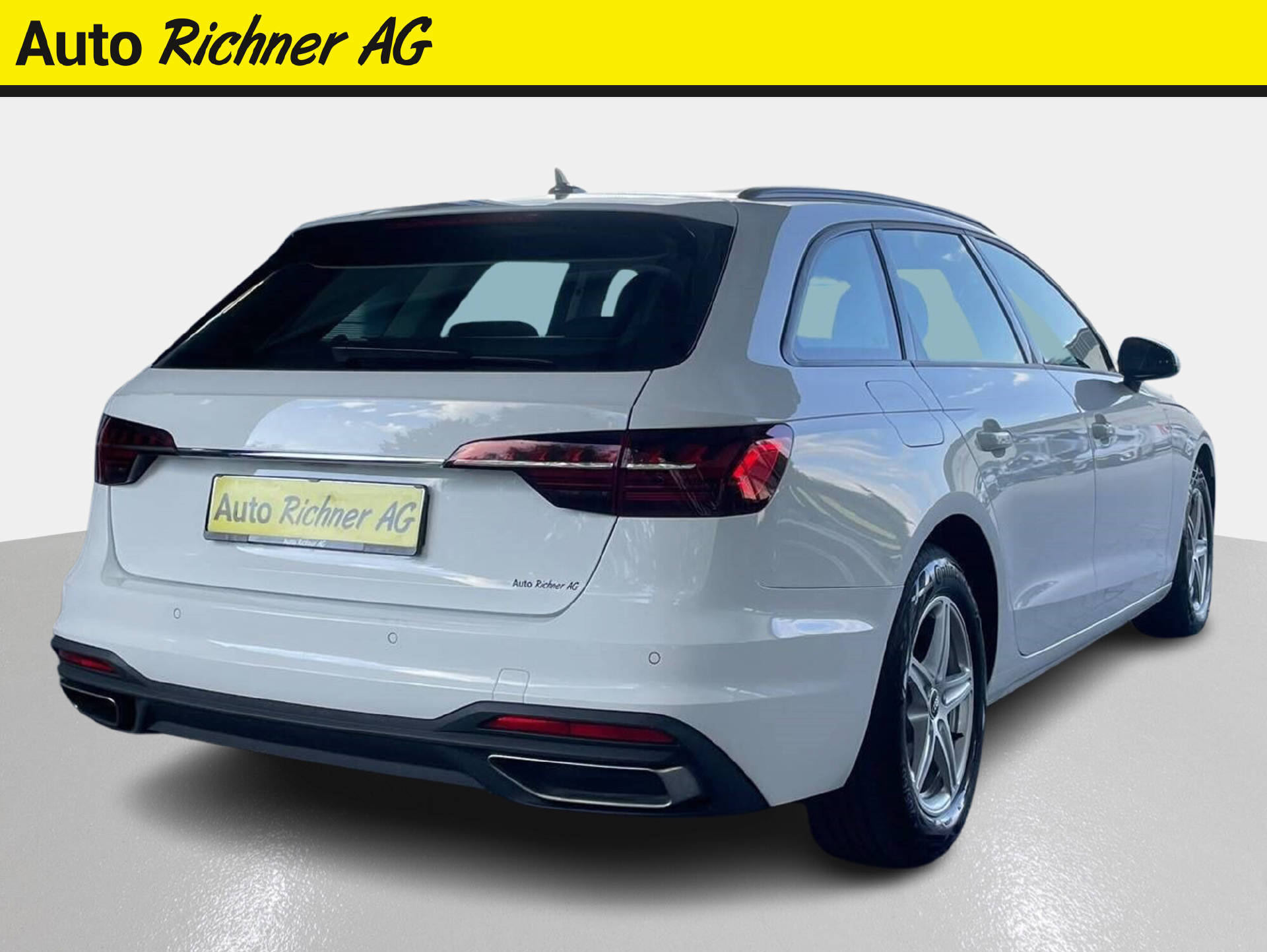 AUDI A4 Avant 2.0 35 TDI Attraction S-Tronic-image-3