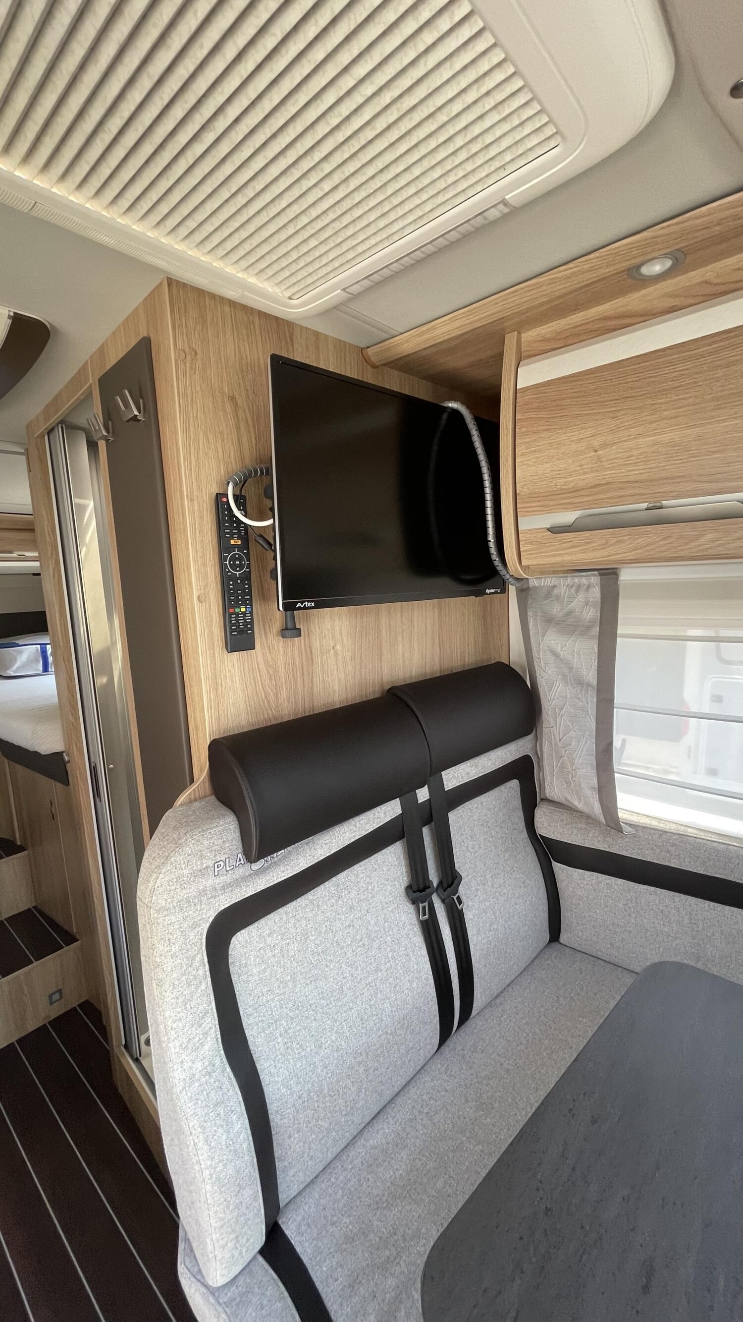 KNAUS Sky Ti PLATINUM SELECTION 650 MEG-image-9