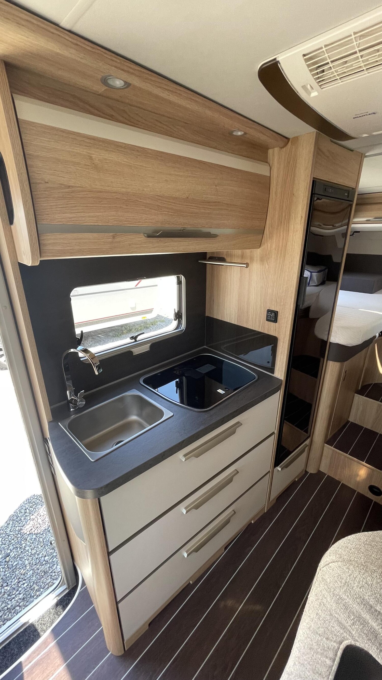 KNAUS Sky Ti PLATINUM SELECTION 650 MEG-image-8