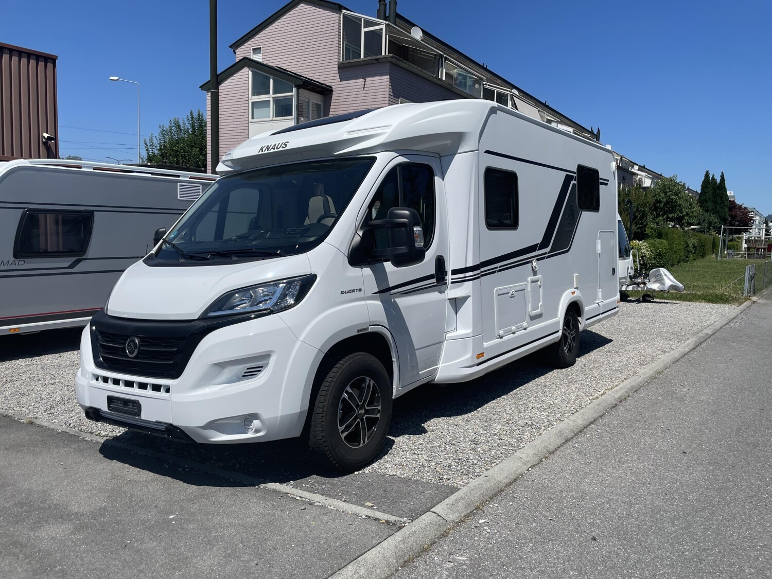KNAUS Sky Ti PLATINUM SELECTION 650 MEG-image-1