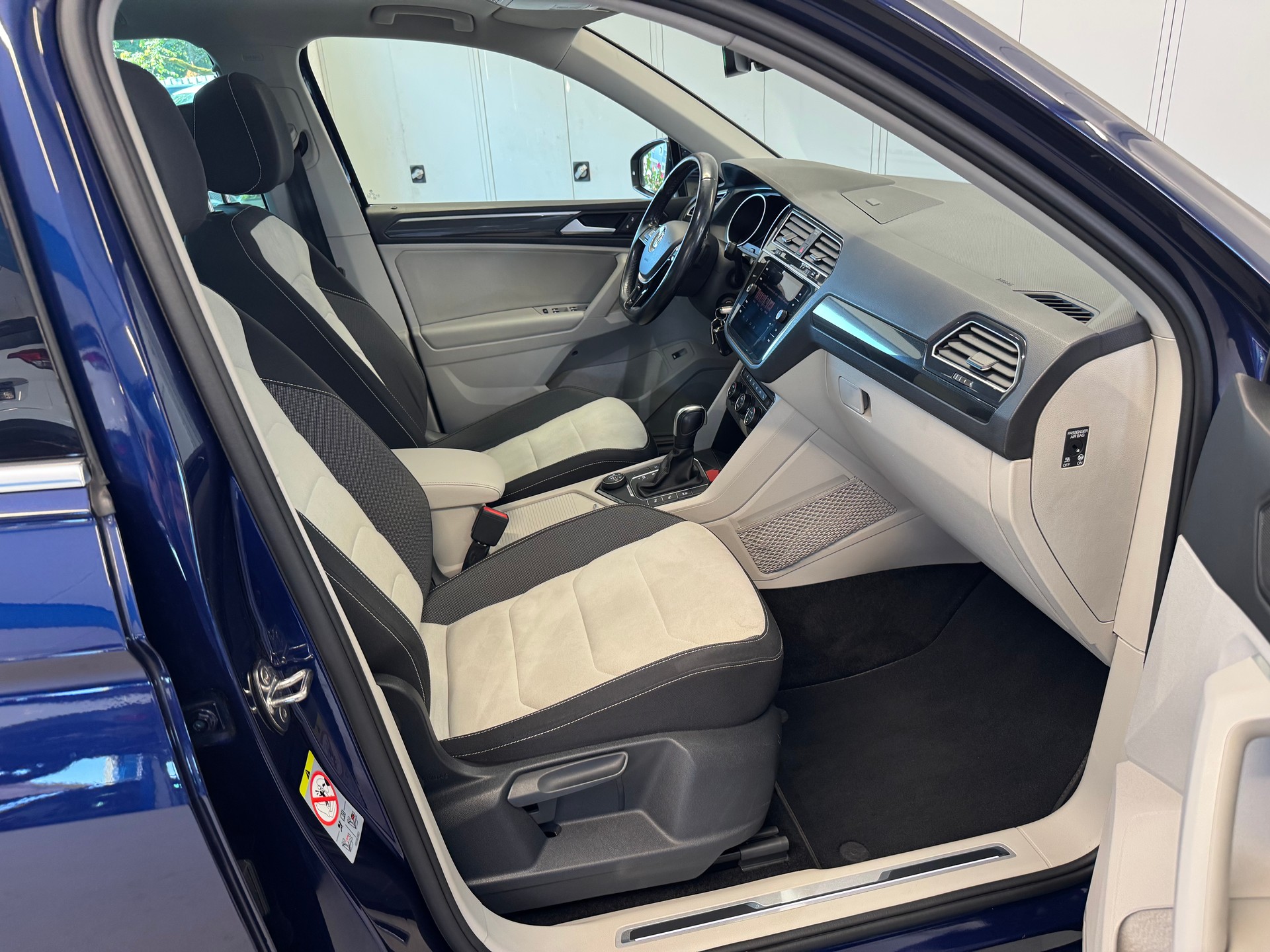 VW Tiguan 2.0 TDI SCR Highline 4Motion DSG-image-11