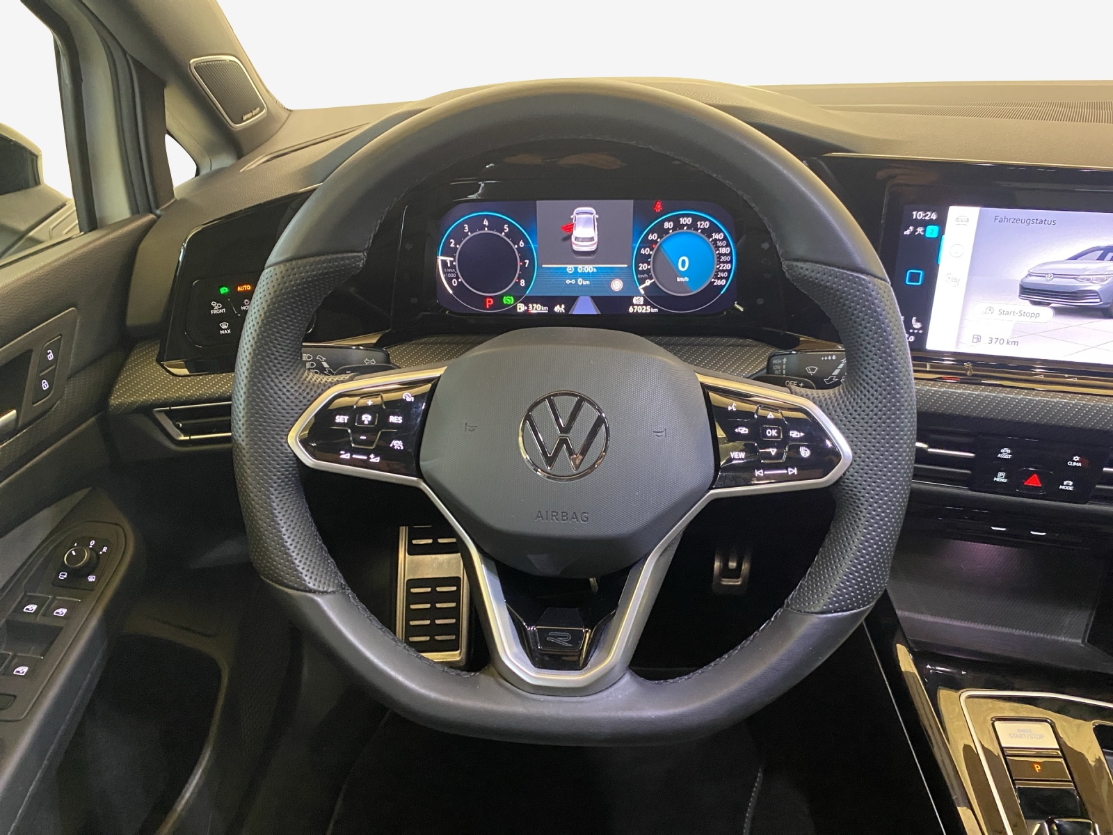 VW Golf 1.5 eTSI mHEV ACT R-Line 75 Edition DSG-image-9
