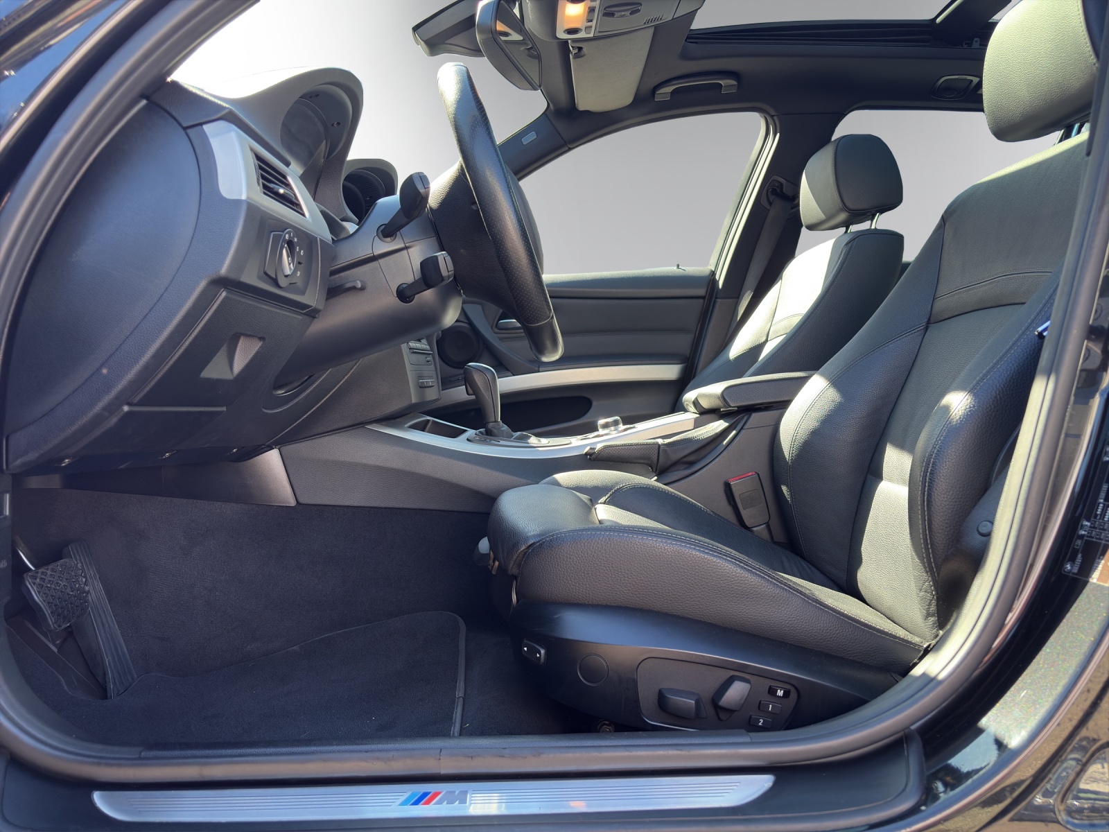 BMW 335i xDrive Touring | Panorama | AHK | Kistler Auspuff | MTS Gewindefahrwerk-image-9
