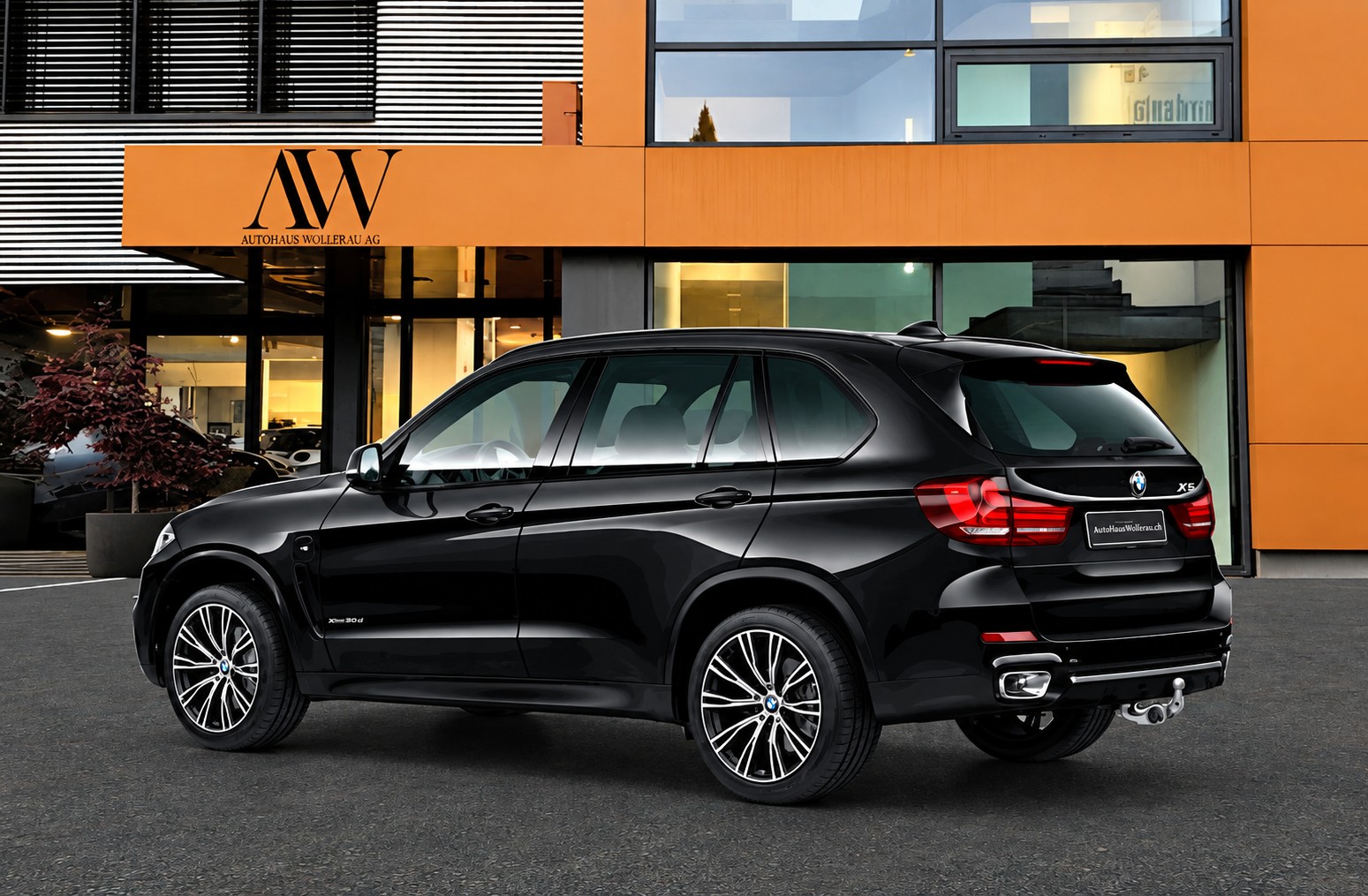 BMW X5 30d M Sport xDrive SAG / CH Fahrzeug , Pano, AHK, ACC , Totwinkel ,Harman Kardon uvm.-image-2