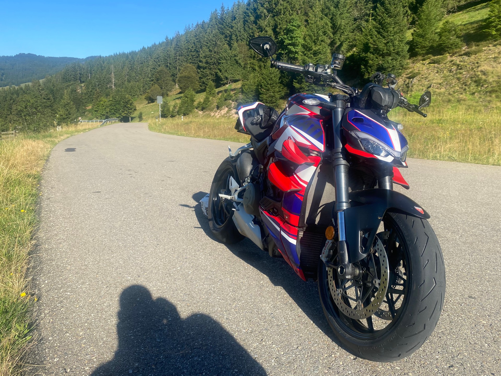 DUCATI STREETFIGHTER V4